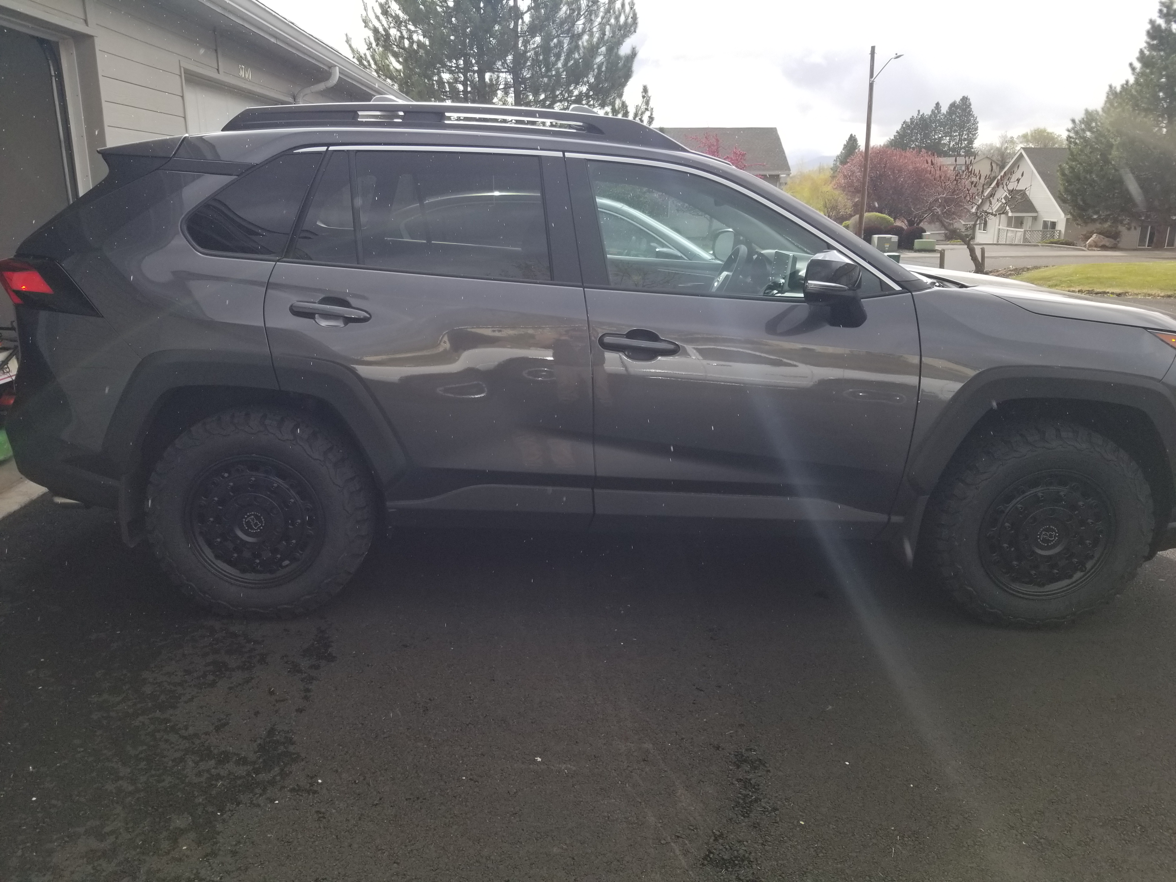 photo 4 Toyota RAV4 custom wheels 17x8.0, ET +30, tire size 245/65 R17. x ET