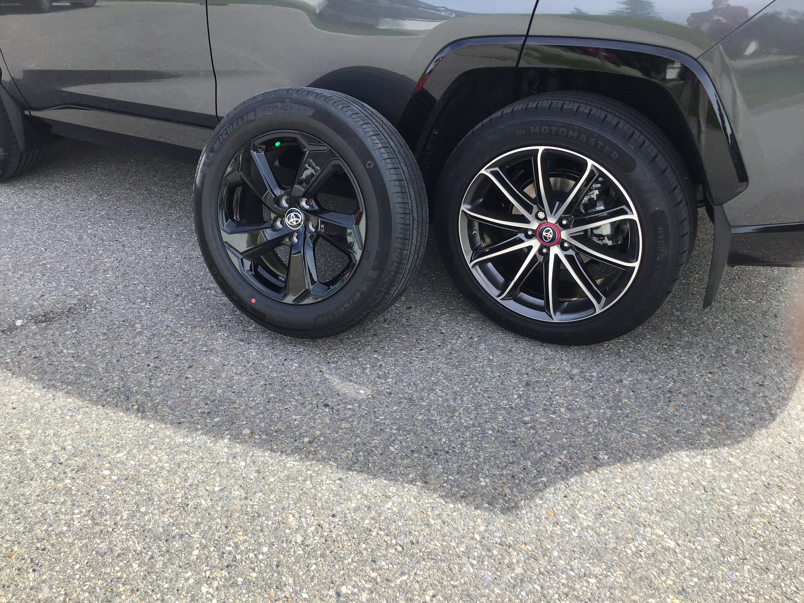 photo 3 Toyota RAV4 custom wheels   19x, ET , tire size 225/60 R19. x ET 