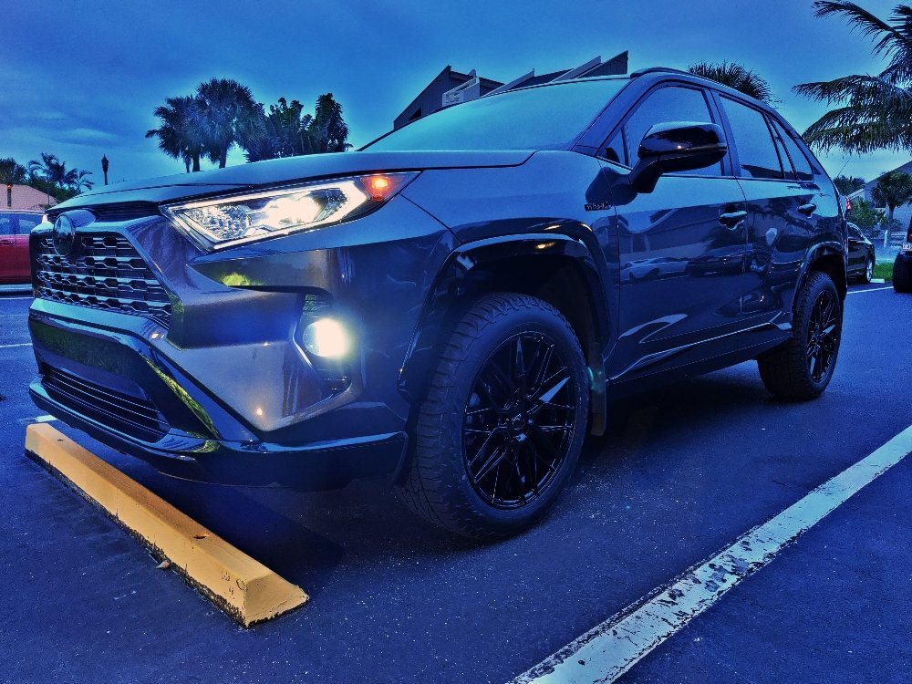 photo 2 Toyota RAV4 custom wheels   19x8.5, ET +35, tire size 235/55 R19. x ET