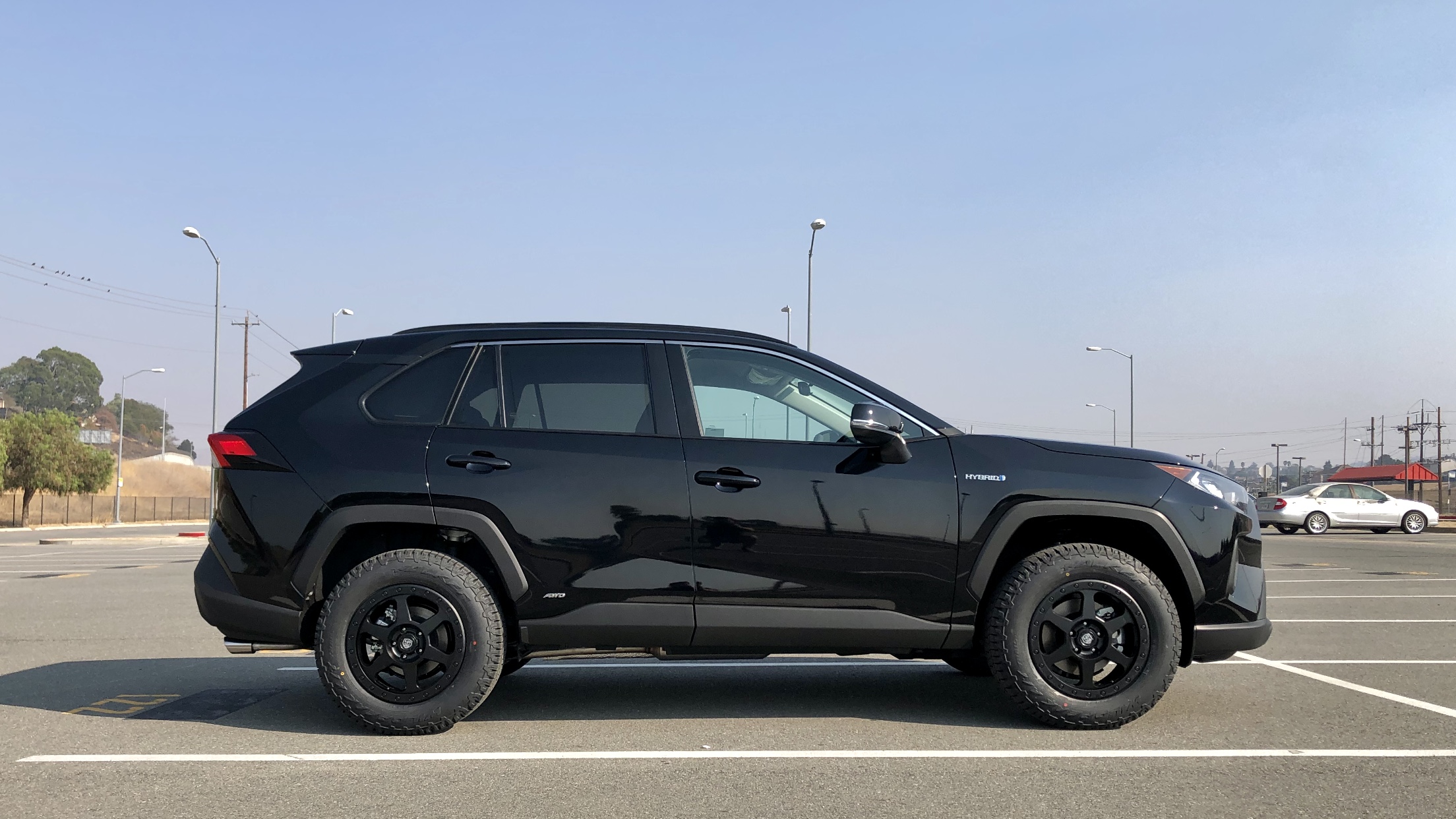 photo 1 Toyota RAV4 custom wheels  LP3 17x8.0, ET +20, tire size 245/65 R17. x ET