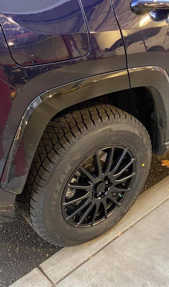 photo 1 Toyota RAV4 custom wheels Velox Sterling  Nordica 17x7.5, ET , tire size 235/65 R17. x ET