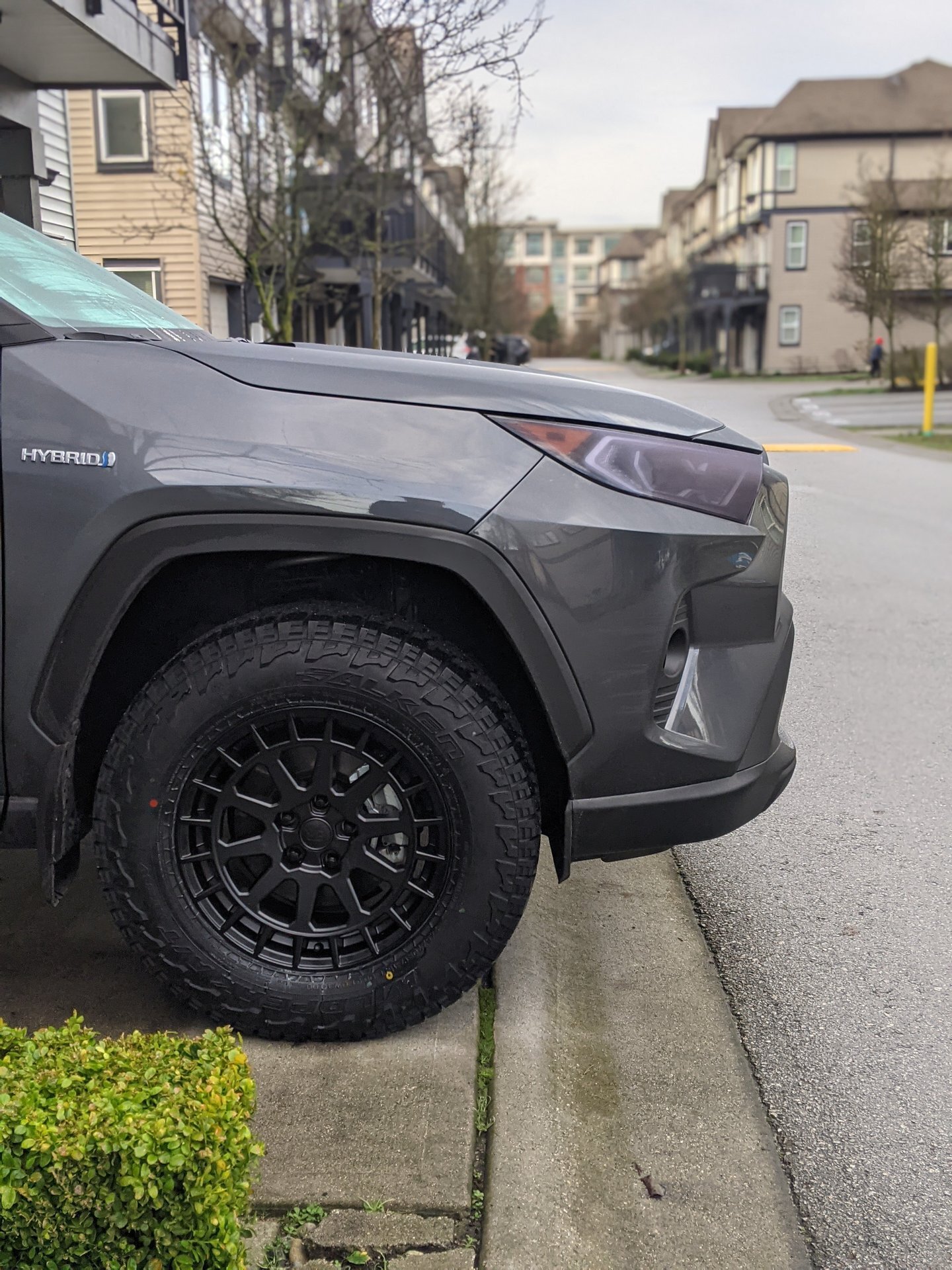 photo 2 Toyota RAV4 custom wheels   17x8.0, ET +40, tire size 245/70 R17. x ET 