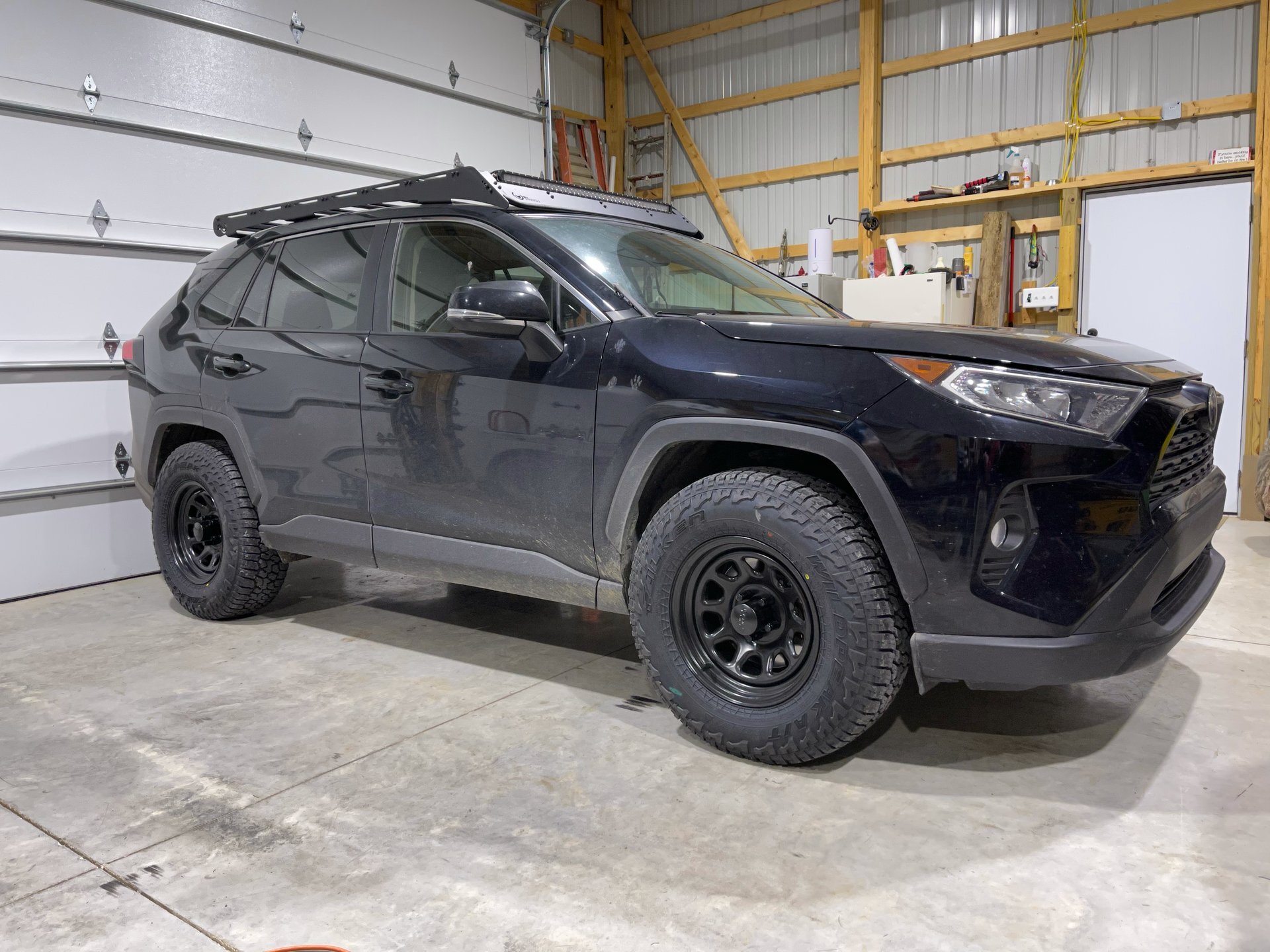photo 1 Toyota RAV4 custom wheels   16x8.0, ET +13, tire size 245/75 R16. x ET