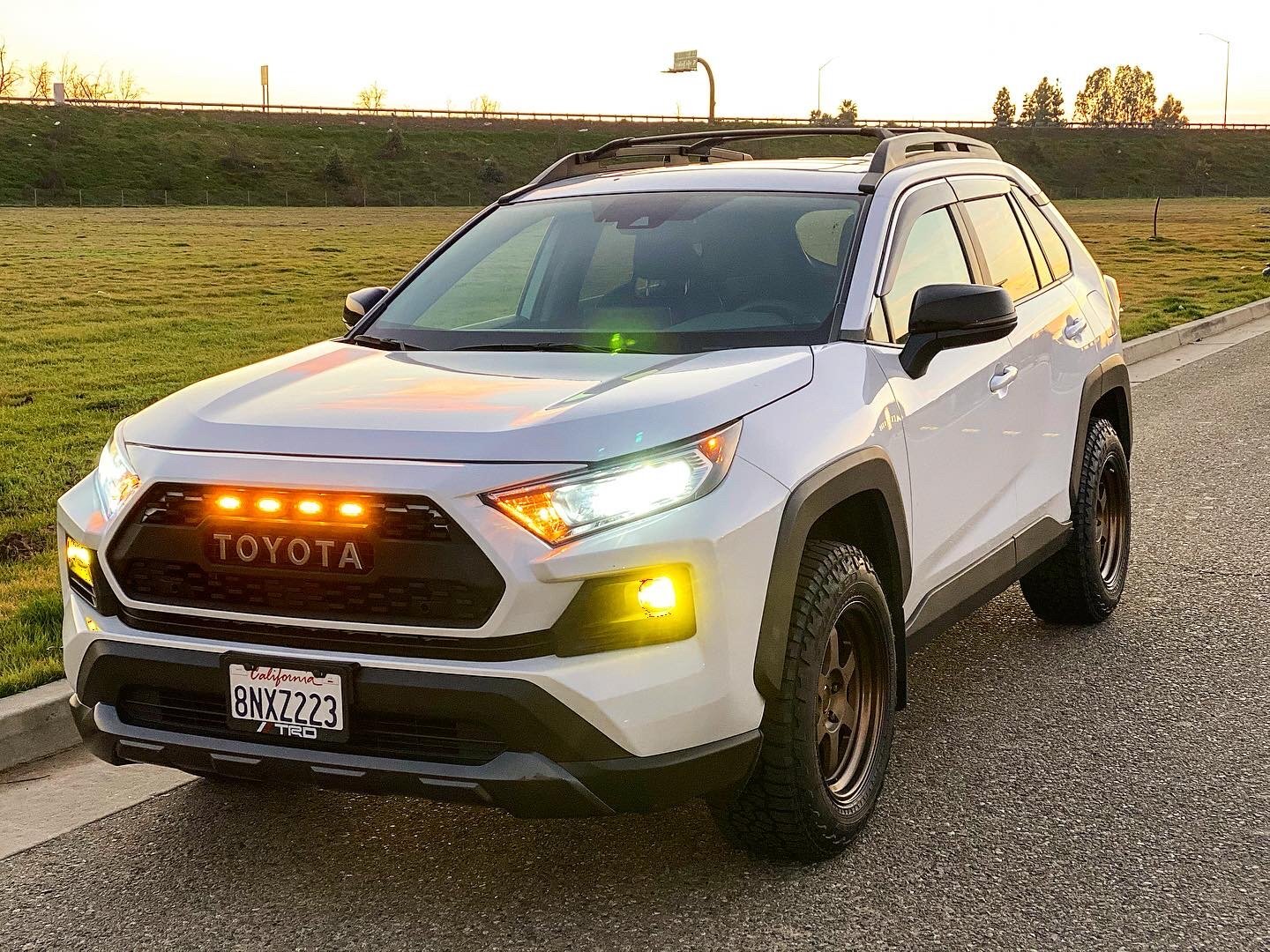 photo 1 Toyota RAV4 custom wheels   17x9.5, ET +30, tire size 245/65 R17. x ET