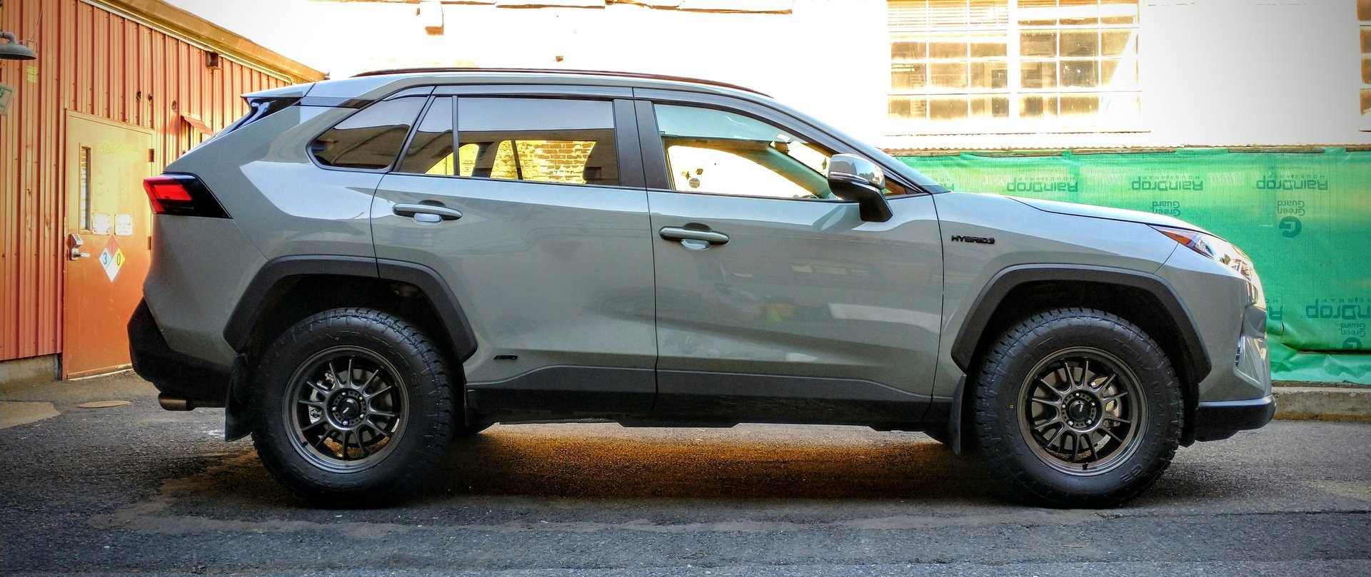 photo 1 Toyota RAV4 custom wheels   17x8.0, ET +35, tire size 245/65 R17. x ET