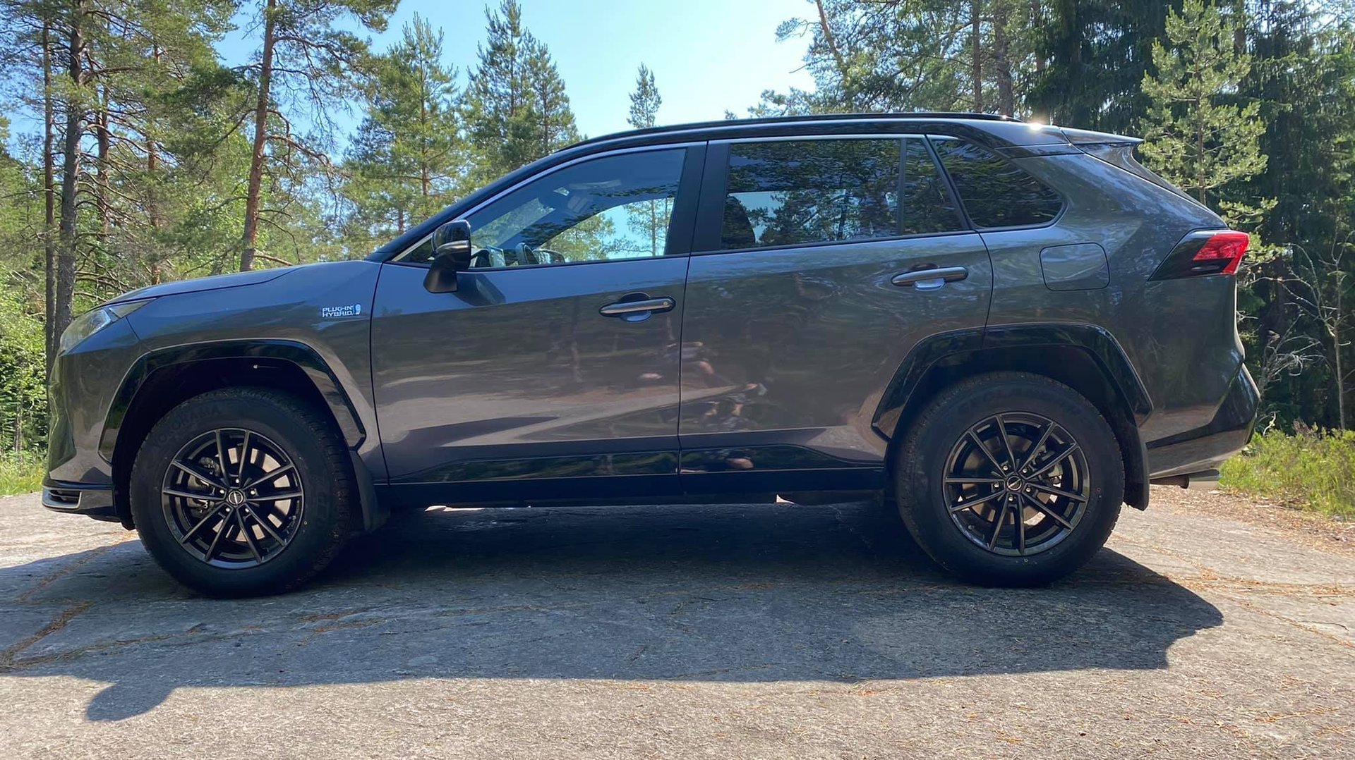 photo 1 Toyota RAV4 custom wheels   18x, ET , tire size 235/65 R18. x ET 