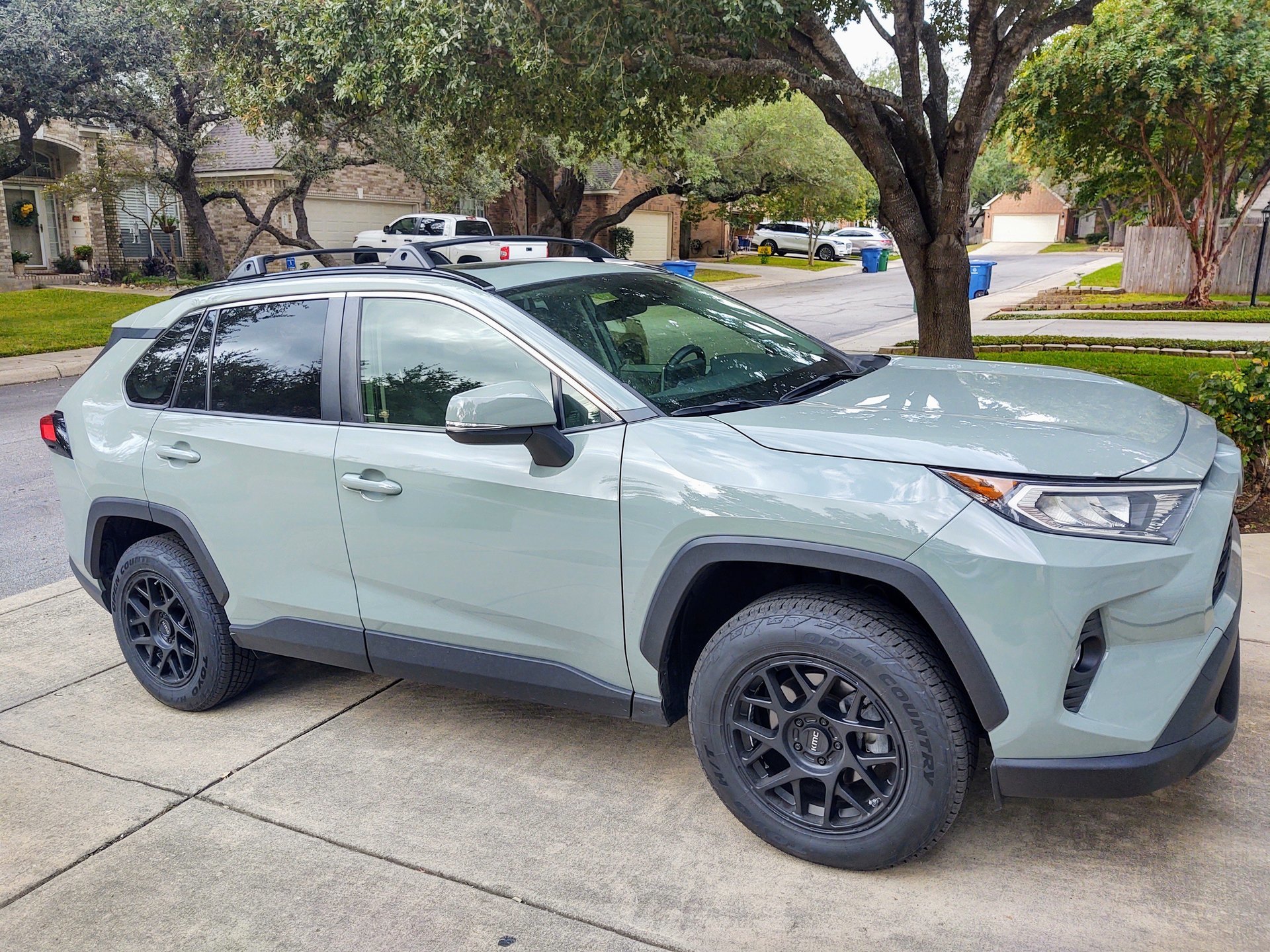 photo 2 Toyota RAV4 custom wheels   17x8.0, ET , tire size 225/65 R17. x ET 
