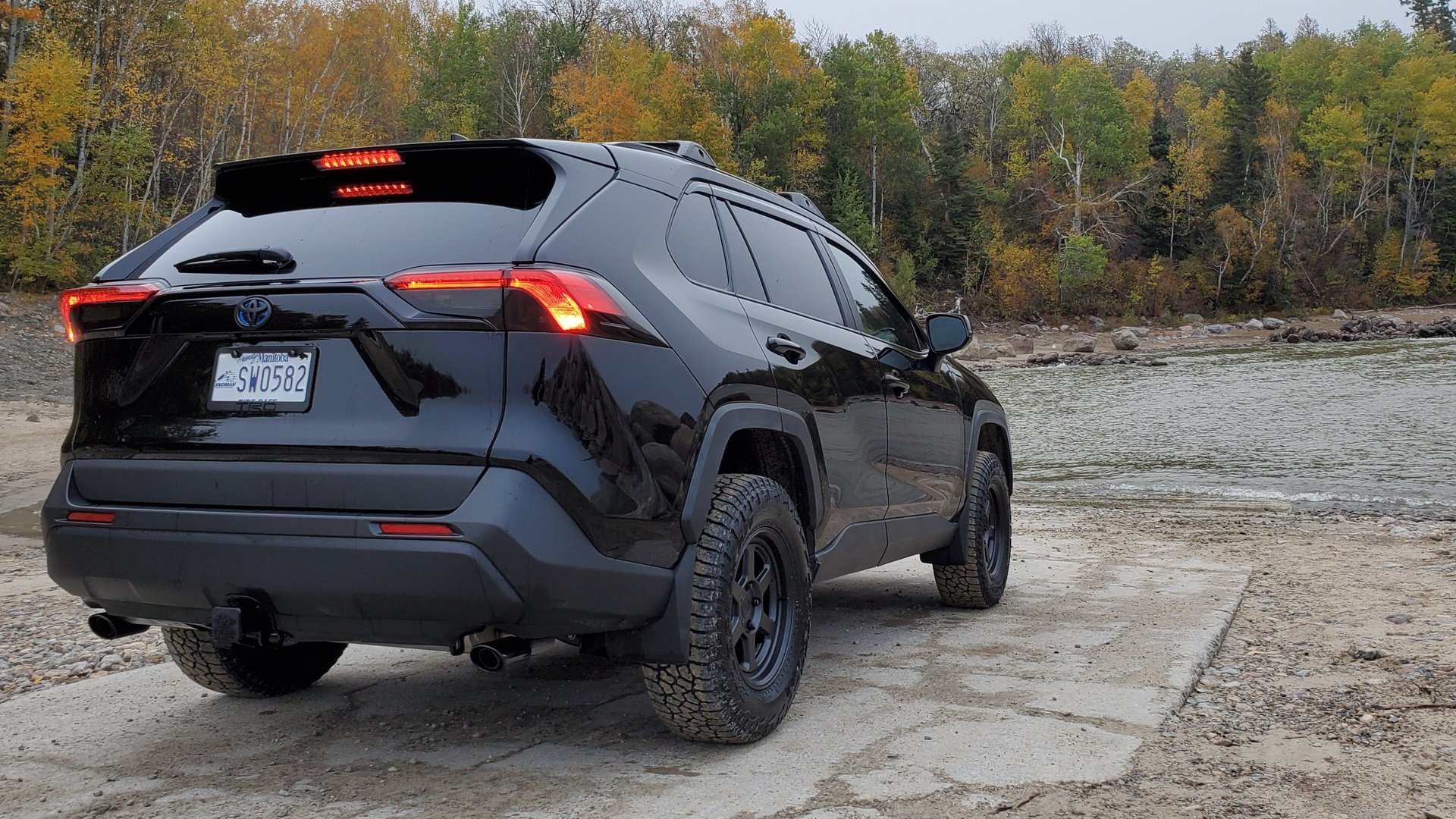 photo 2 Toyota RAV4 custom wheels 16x7.0, ET +15, tire size 235/70 R16. x ET