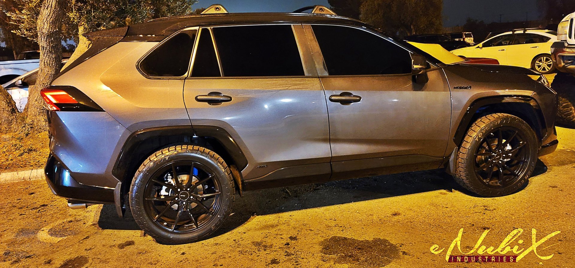 photo 1 Toyota RAV4 custom wheels 20x, ET , tire size 245/50 R20. x ET