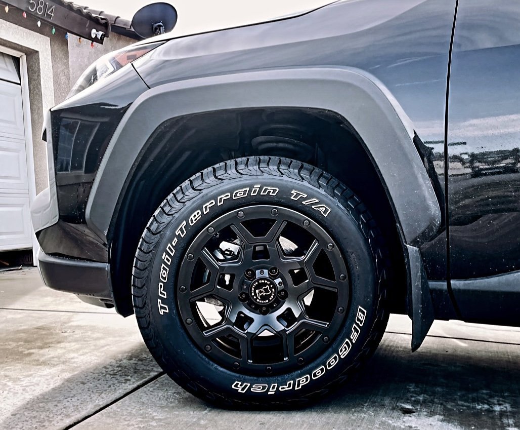 photo 1 Toyota RAV4 custom wheels   17x8.0, ET +35, tire size 235/65 R17. x ET 