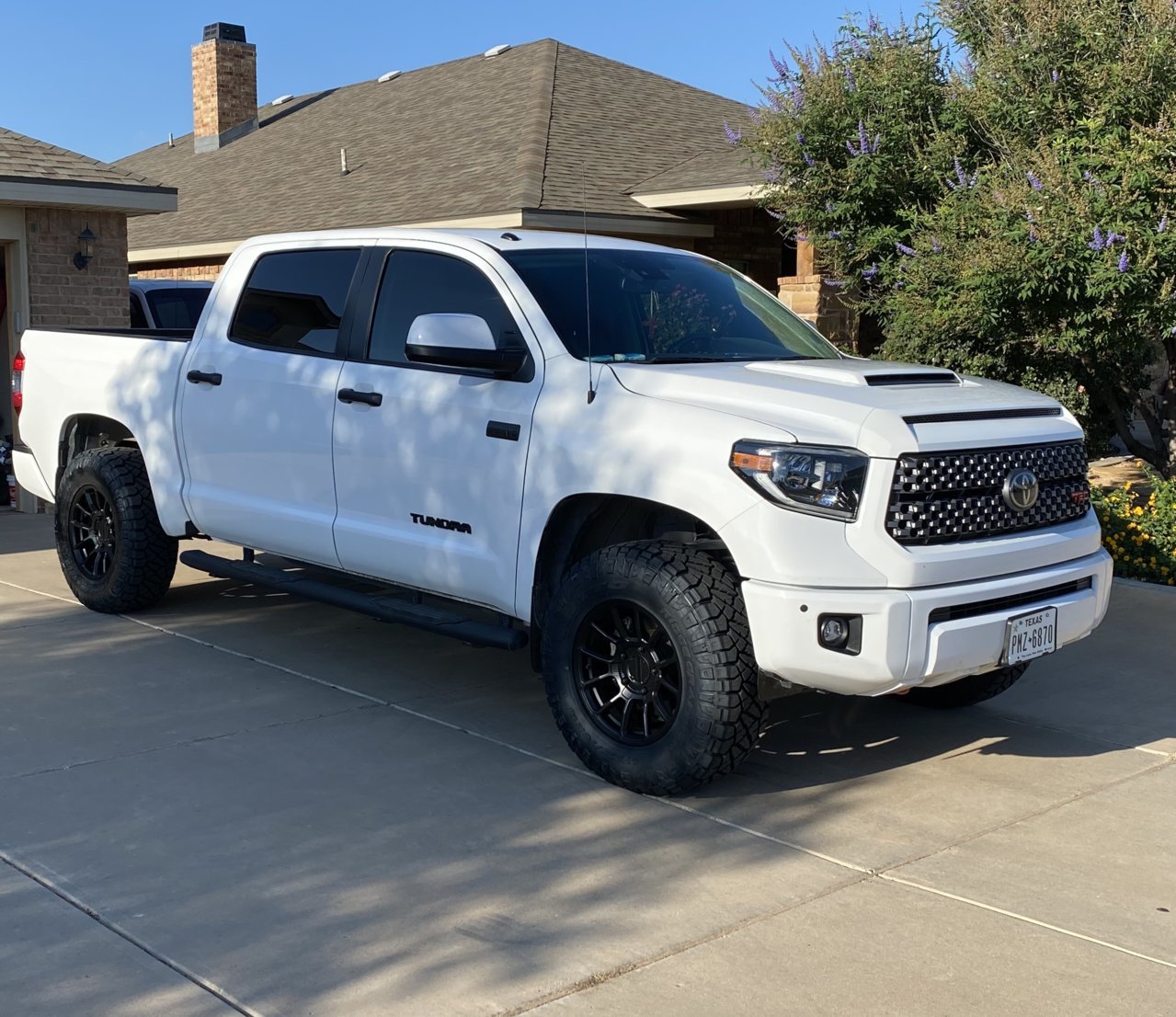 photo 2 Toyota Tundra custom wheels   18x9.0, ET +18, tire size 295/70 R18. x ET