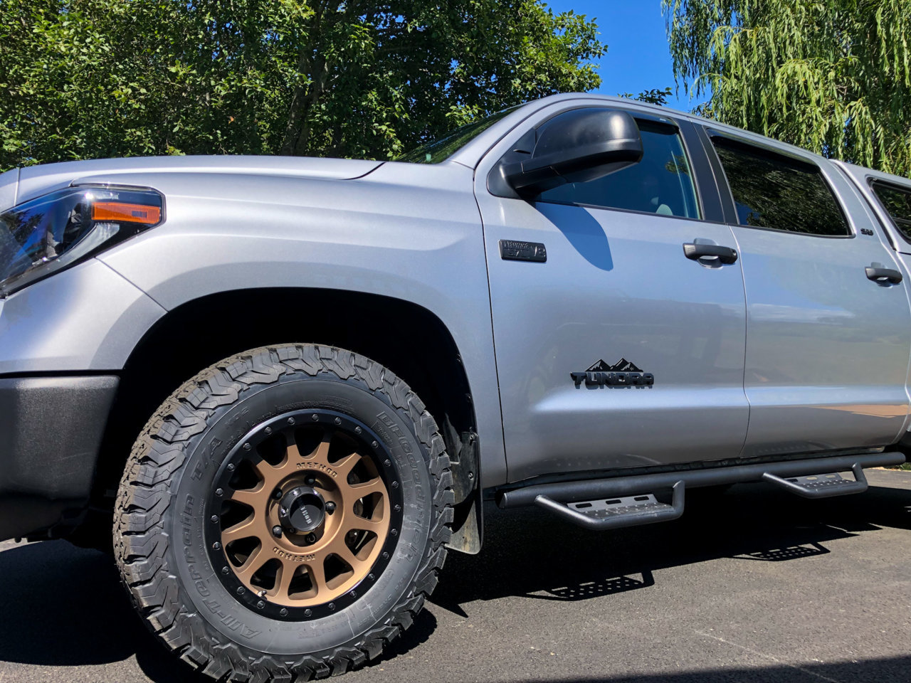 photo 3 Toyota Tundra custom wheels   18x, ET +25, tire size 275/65 R18. x ET