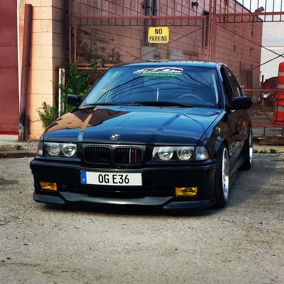 photo 5 BMW  318 custom wheels Beyern inspirational 17x8.5, ET +13, tire size 205/30 R17. x ET 