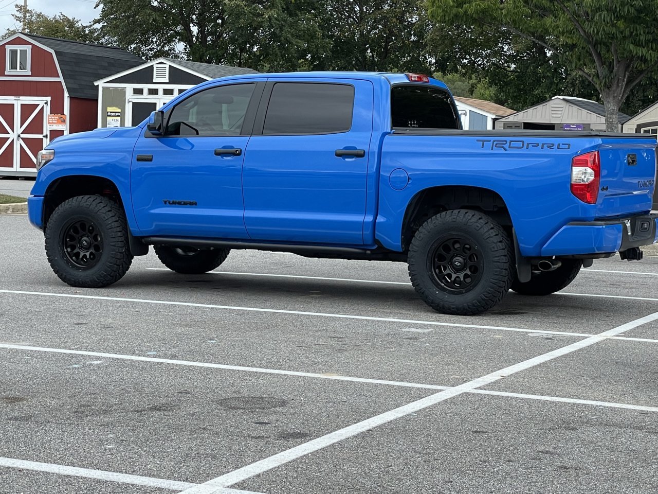 photo 1 Toyota Tundra custom wheels   18x, ET , tire size 295/70 R18. x ET