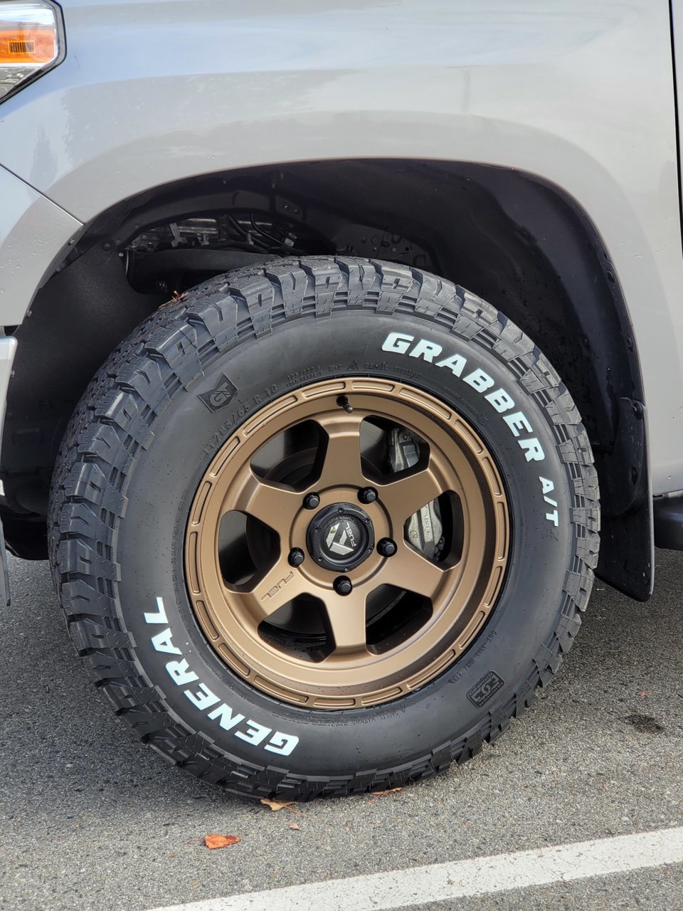 photo 1 Toyota Tundra custom wheels   18x9.0, ET +20, tire size 285/65 R18. x ET