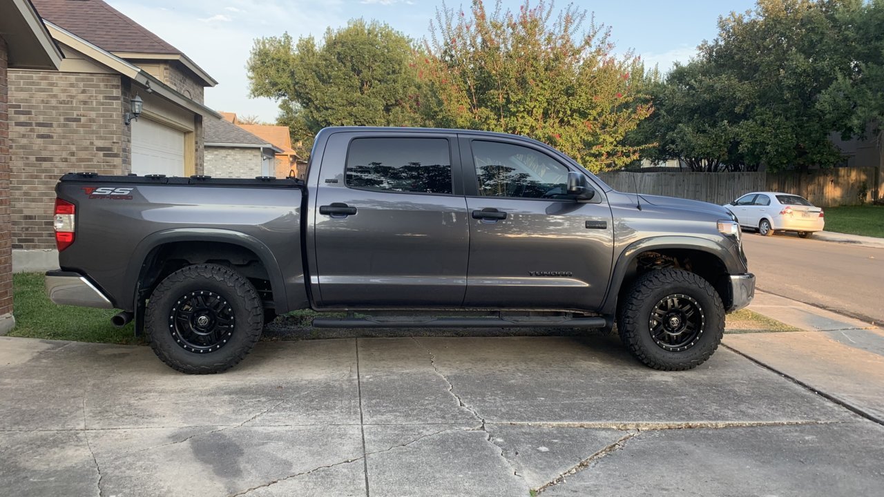 photo 3 Toyota Tundra custom wheels 17x, ET , tire size 295/70 R17. x ET