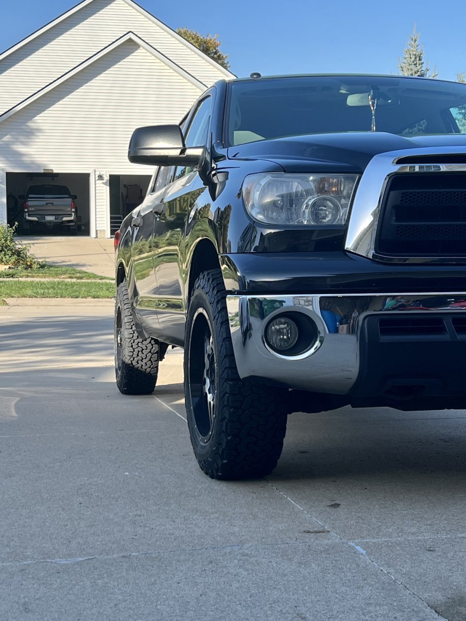 photo 4 Toyota Tundra custom wheels   20x10.0, ET , tire size 275/65 R20. x ET