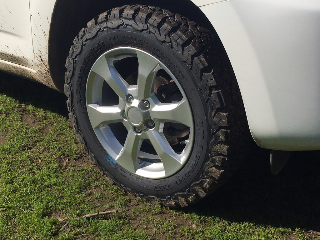 photo 1 Toyota RAV4 custom wheels   17x, ET , tire size 225/65 R17. x ET