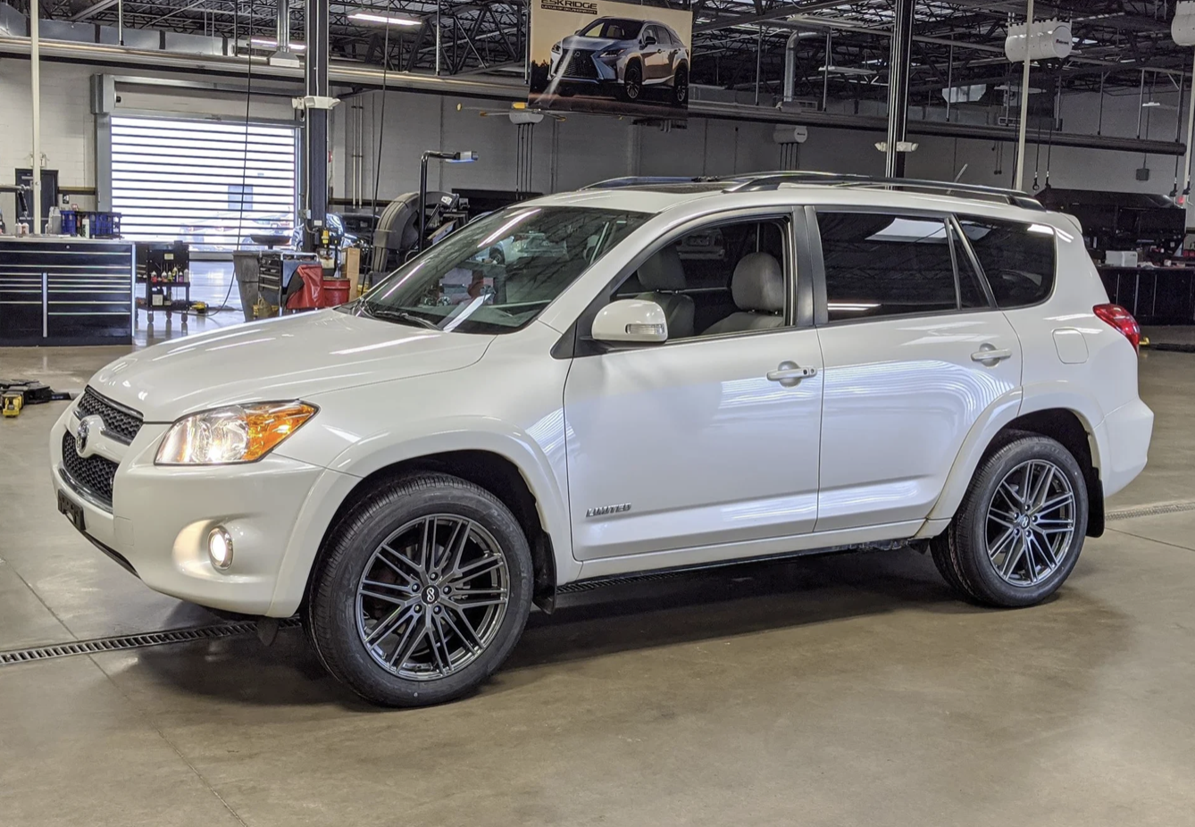 photo 5 Toyota RAV4 custom wheels   19x8.0, ET +35, tire size 245/50 R19. x ET 