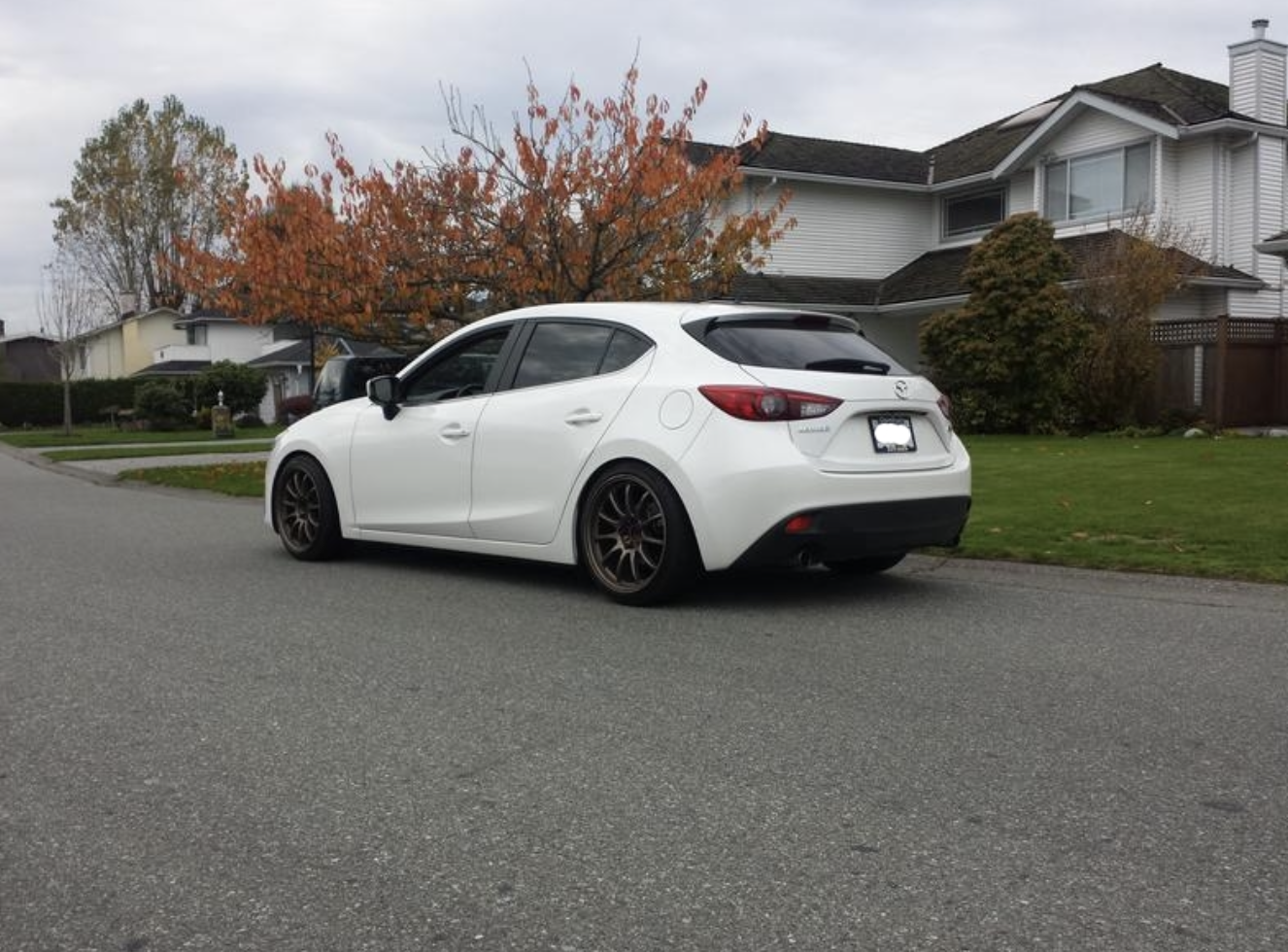 photo 2 Mazda Mazda3 custom wheels   18x9.5, ET +38, tire size 225/40 R18. x ET