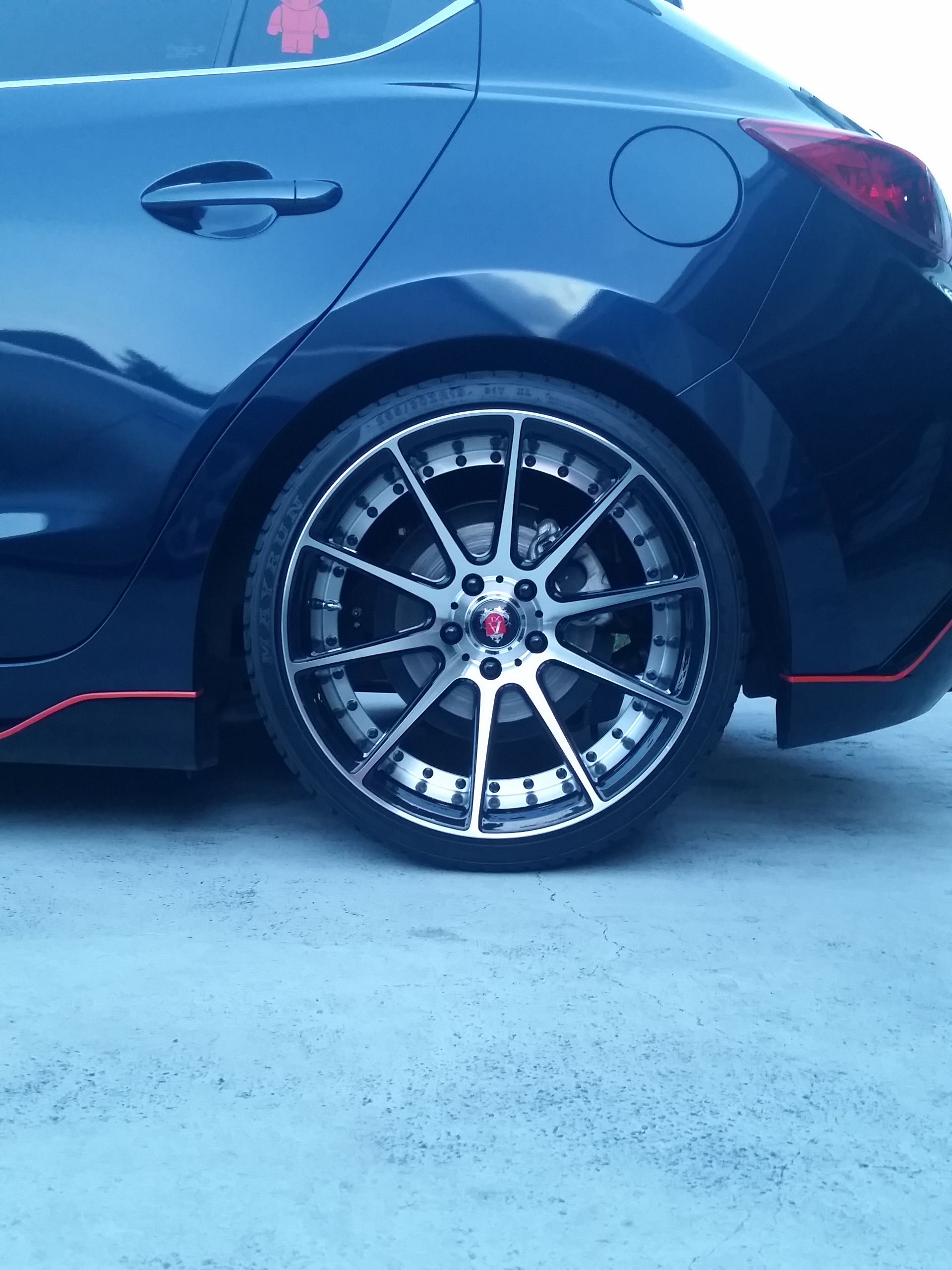photo 4 Mazda Mazda3 custom wheels   19x8.5, ET +35, tire size 225/35 R19. 19x9.5 ET+42 255/30 R19
