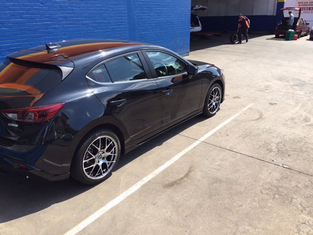 photo 1 Mazda Mazda3 custom wheels   18x8.0, ET +45, tire size 215/45 R18. x ET