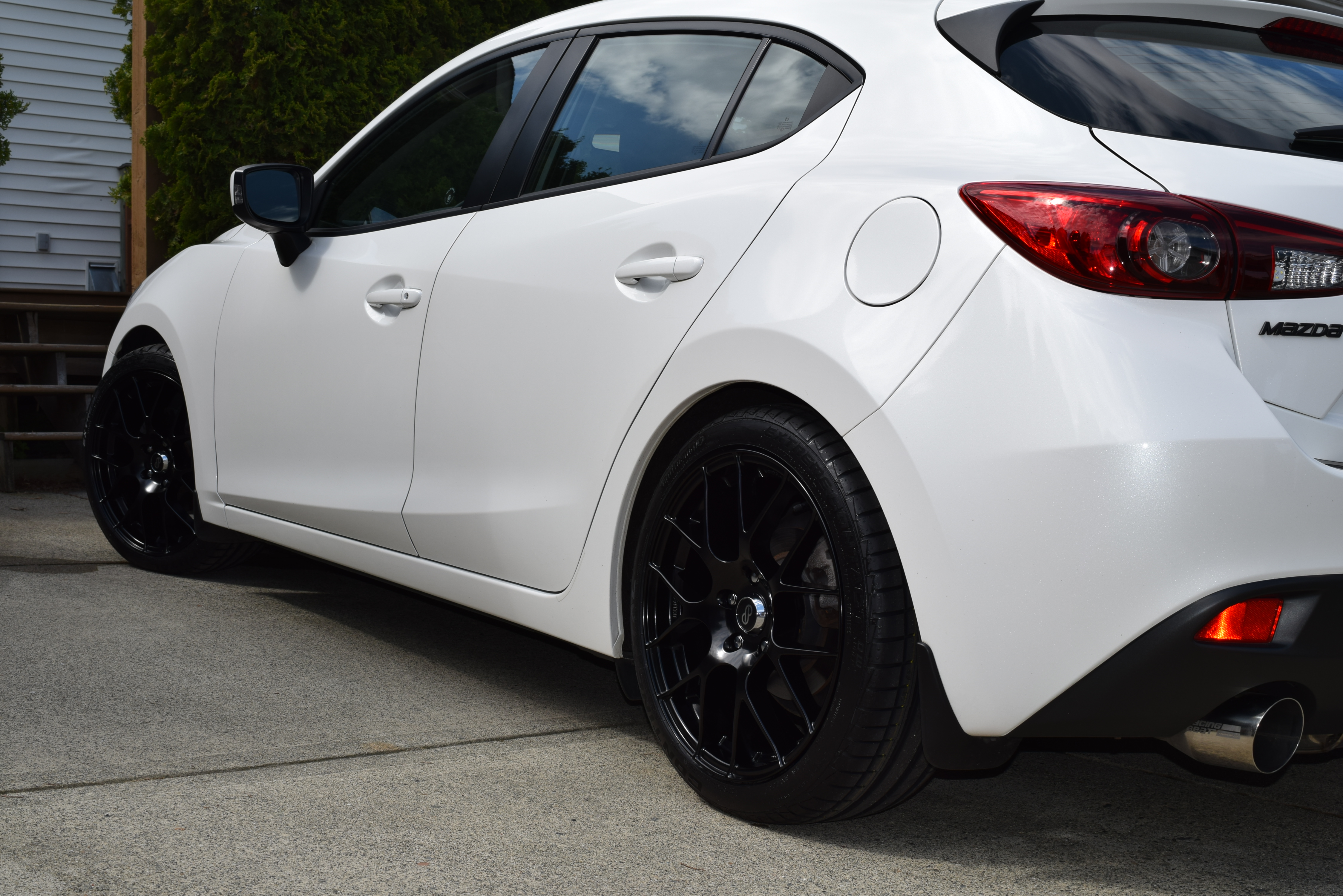 photo 2 Mazda Mazda3 custom wheels   18x8.0, ET +40, tire size 225/40 R18. x ET 
