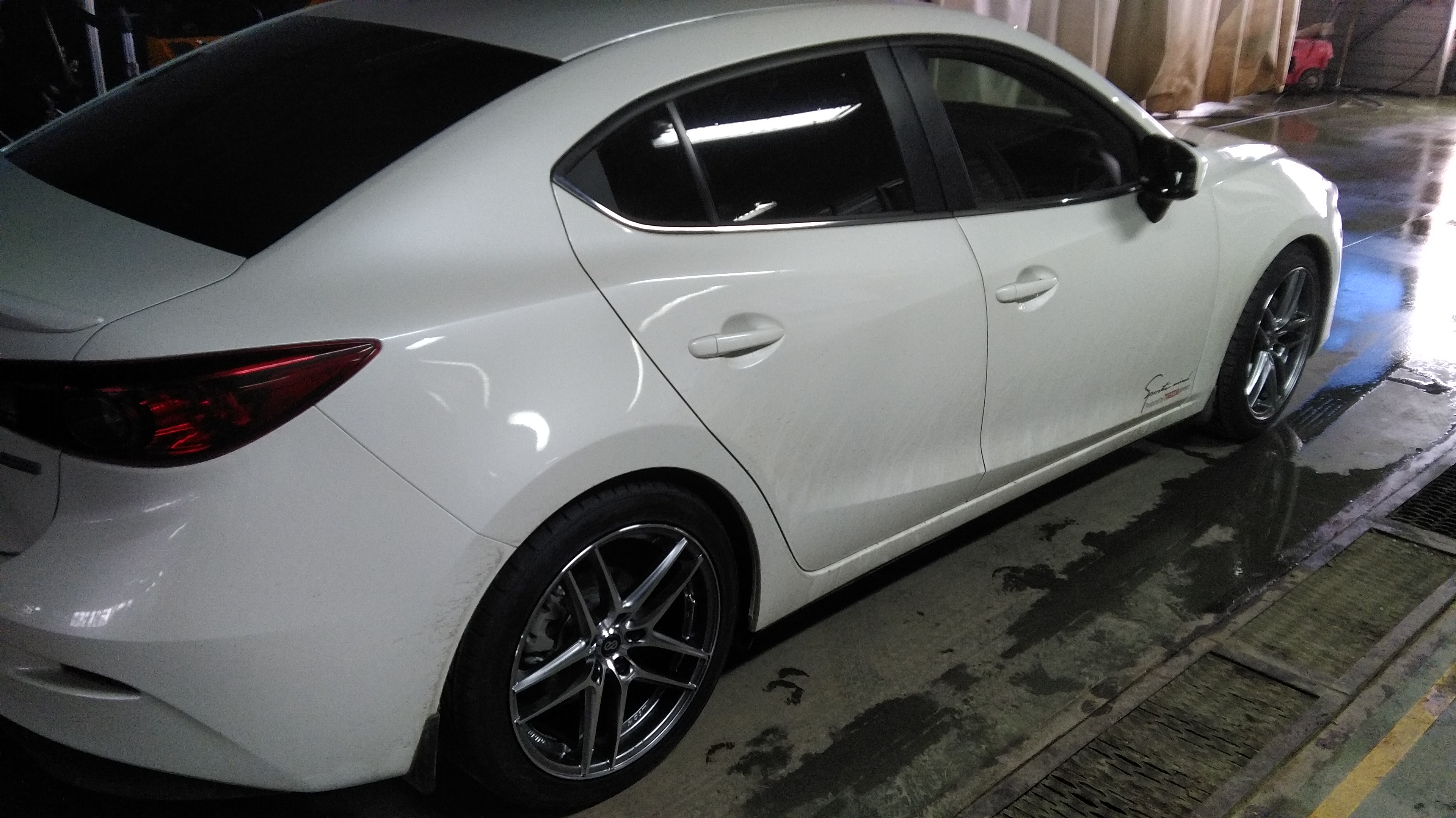 photo 3 Mazda Mazda3 custom wheels  8j 18x, ET , tire size 225/45 R18. x ET