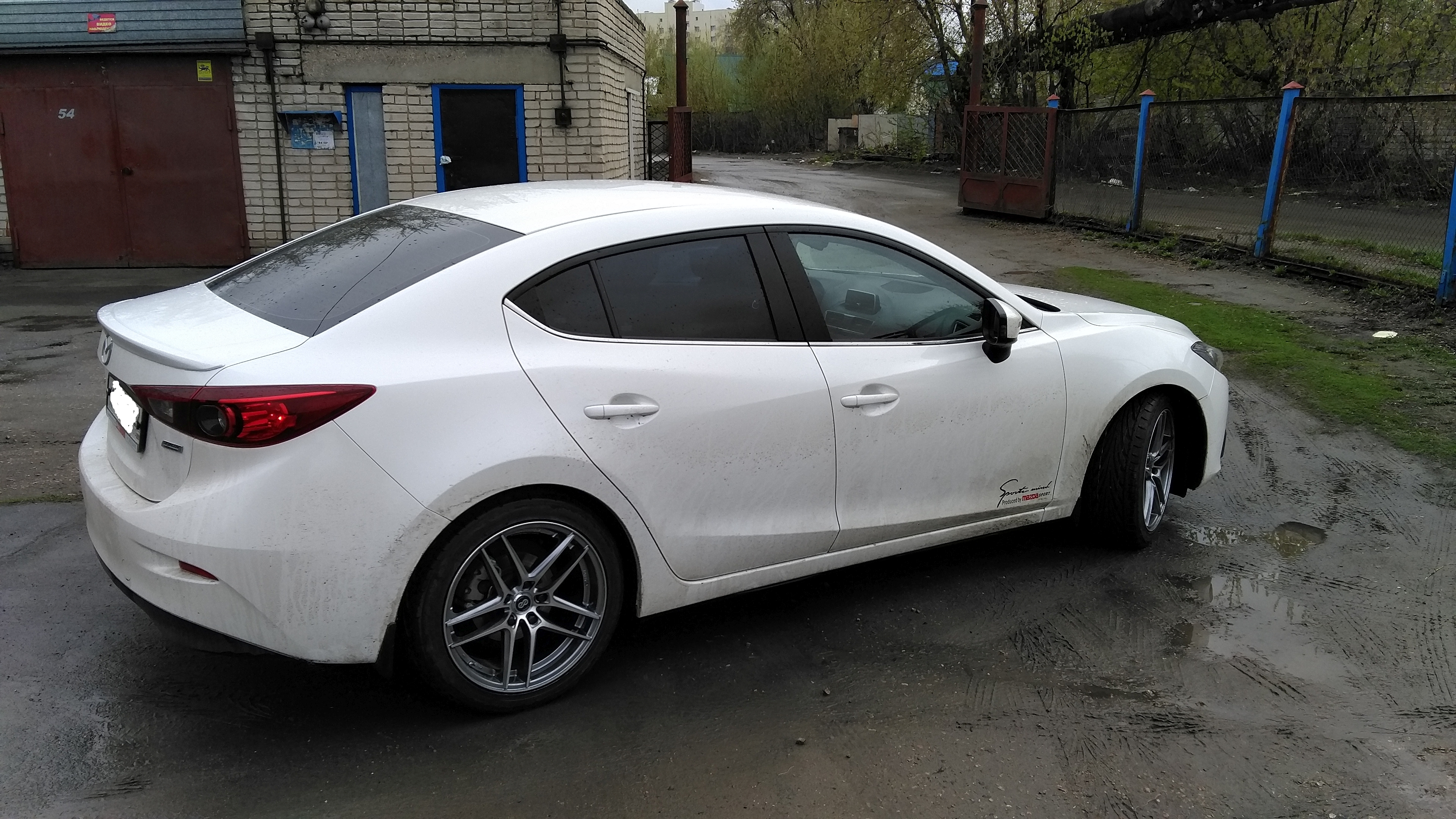 photo 4 Mazda Mazda3 custom wheels  8j 18x, ET , tire size 225/45 R18. x ET