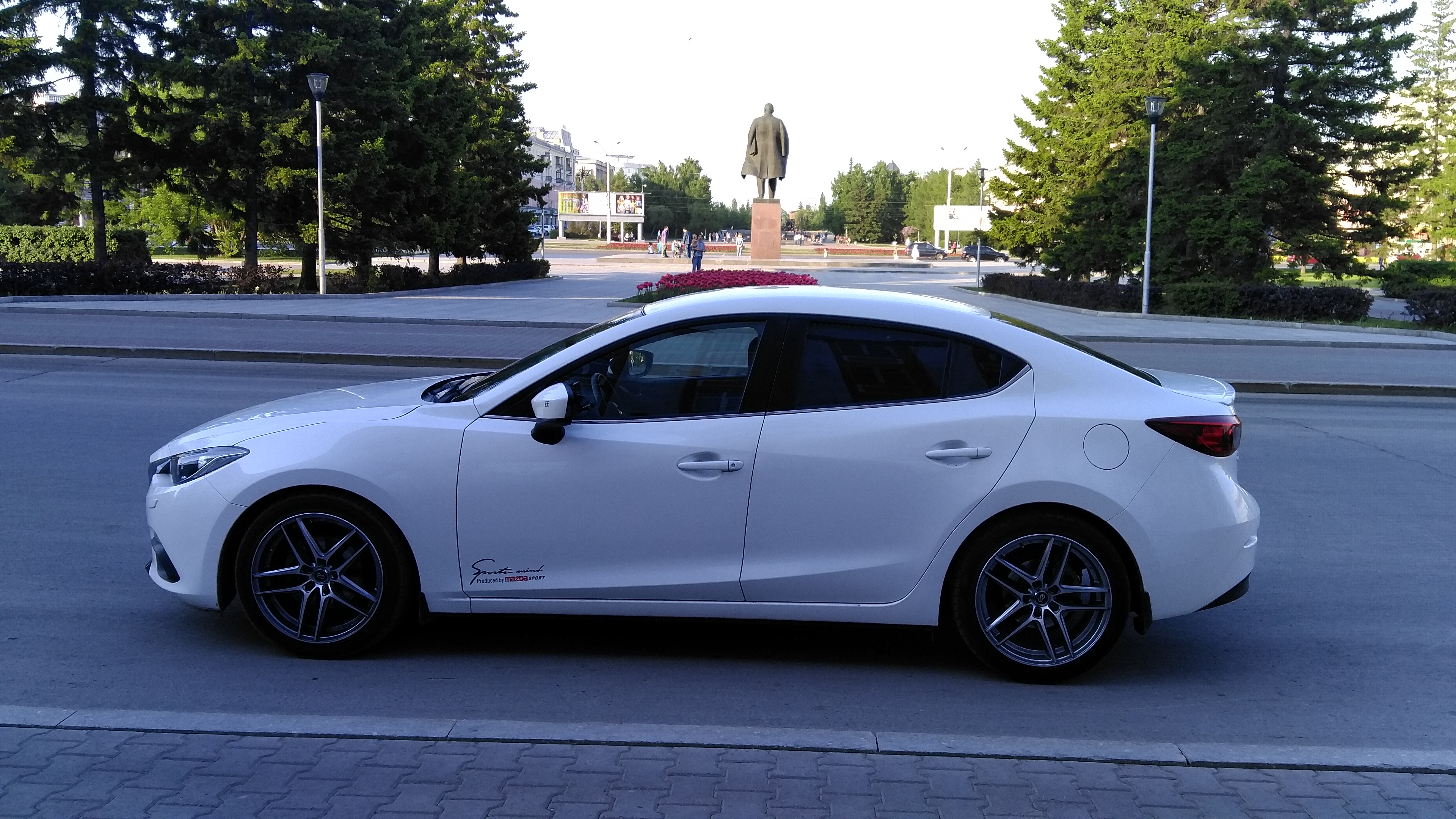 photo 2 Mazda Mazda3 custom wheels   18x, ET , tire size 225/45 R18. x ET