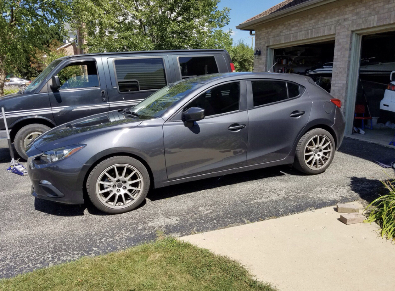 photo 1 Mazda Mazda3 custom wheels   18x8.5, ET +38, tire size 245/40 R18. x ET