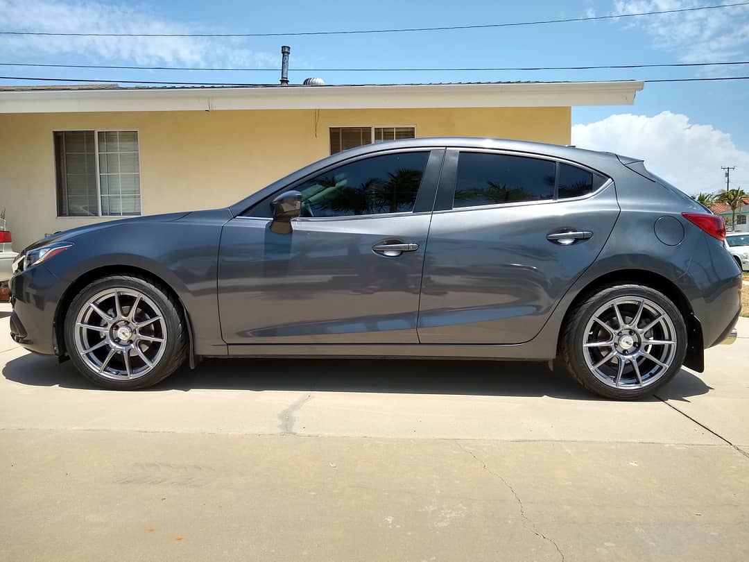 photo 1 Mazda Mazda3 custom wheels   18x8.5, ET +44, tire size 235/40 R18. x ET