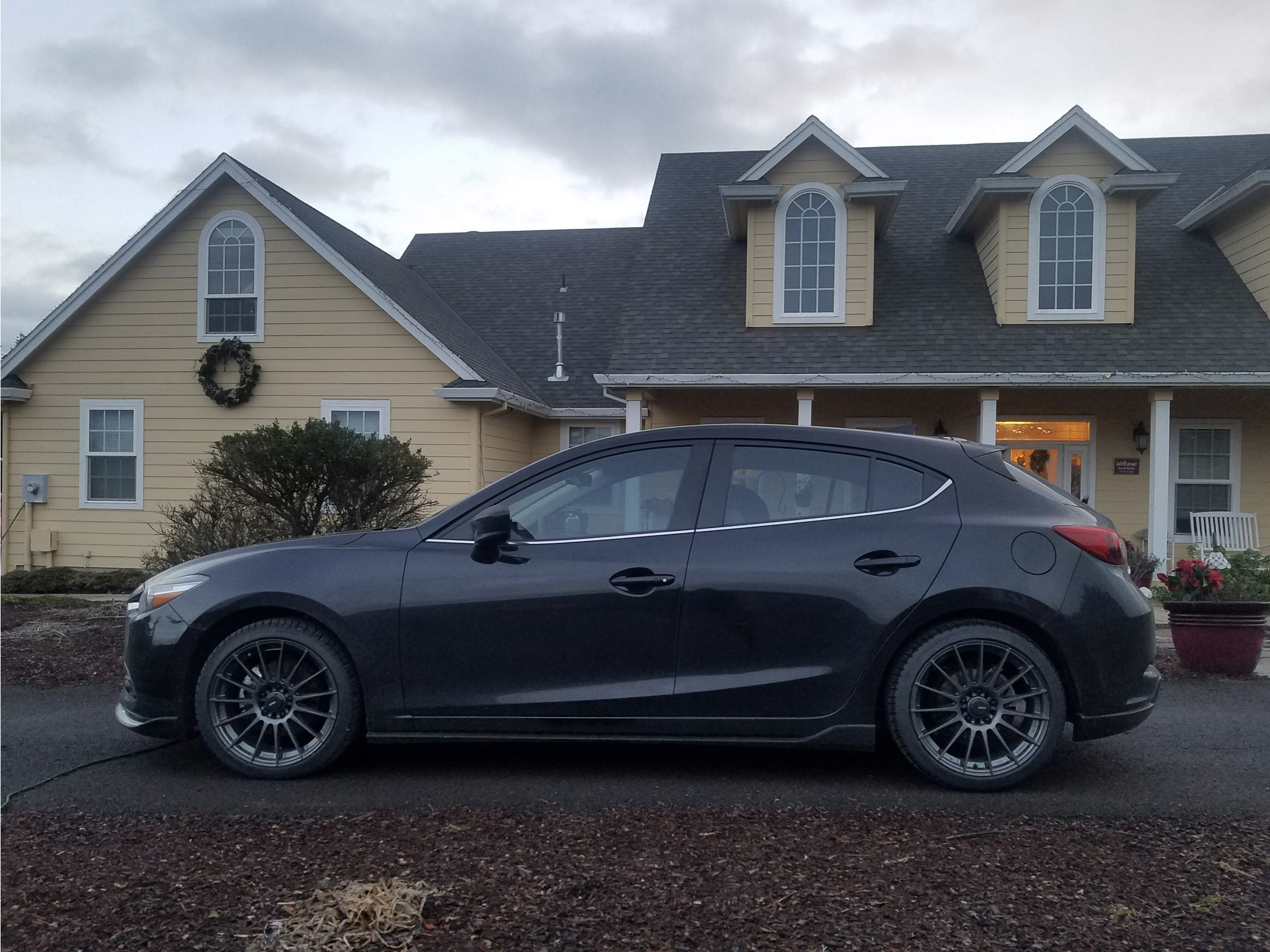photo 1 Mazda Mazda3 custom wheels   18x8.0, ET , tire size 225/40 R18. x ET