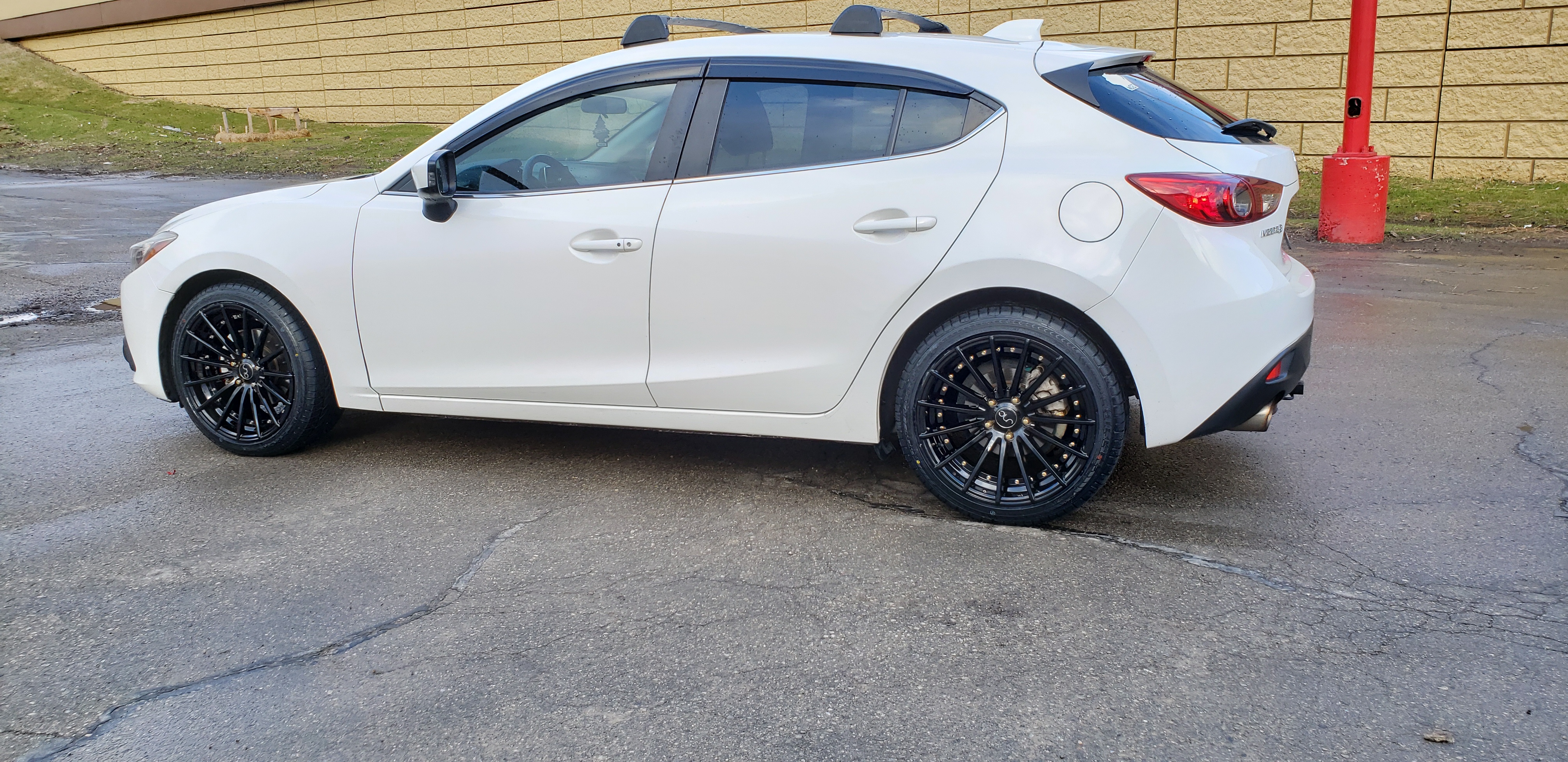 photo 2 Mazda Mazda3 custom wheels   18x8.5, ET +35, tire size 225/45 R18. x ET
