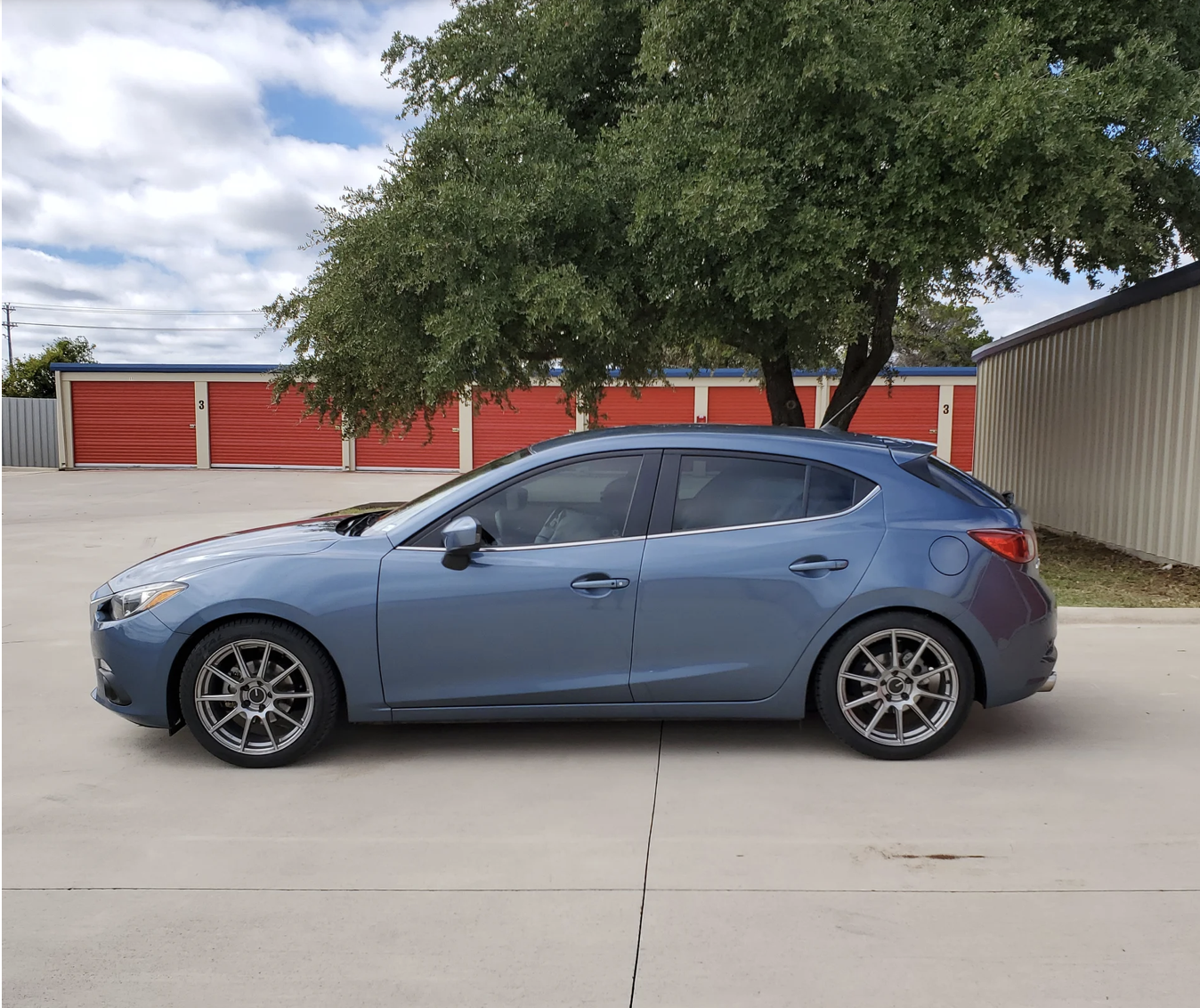 photo 2 Mazda Mazda3 custom wheels   18x8.0, ET +40, tire size 225/40 R18. x ET