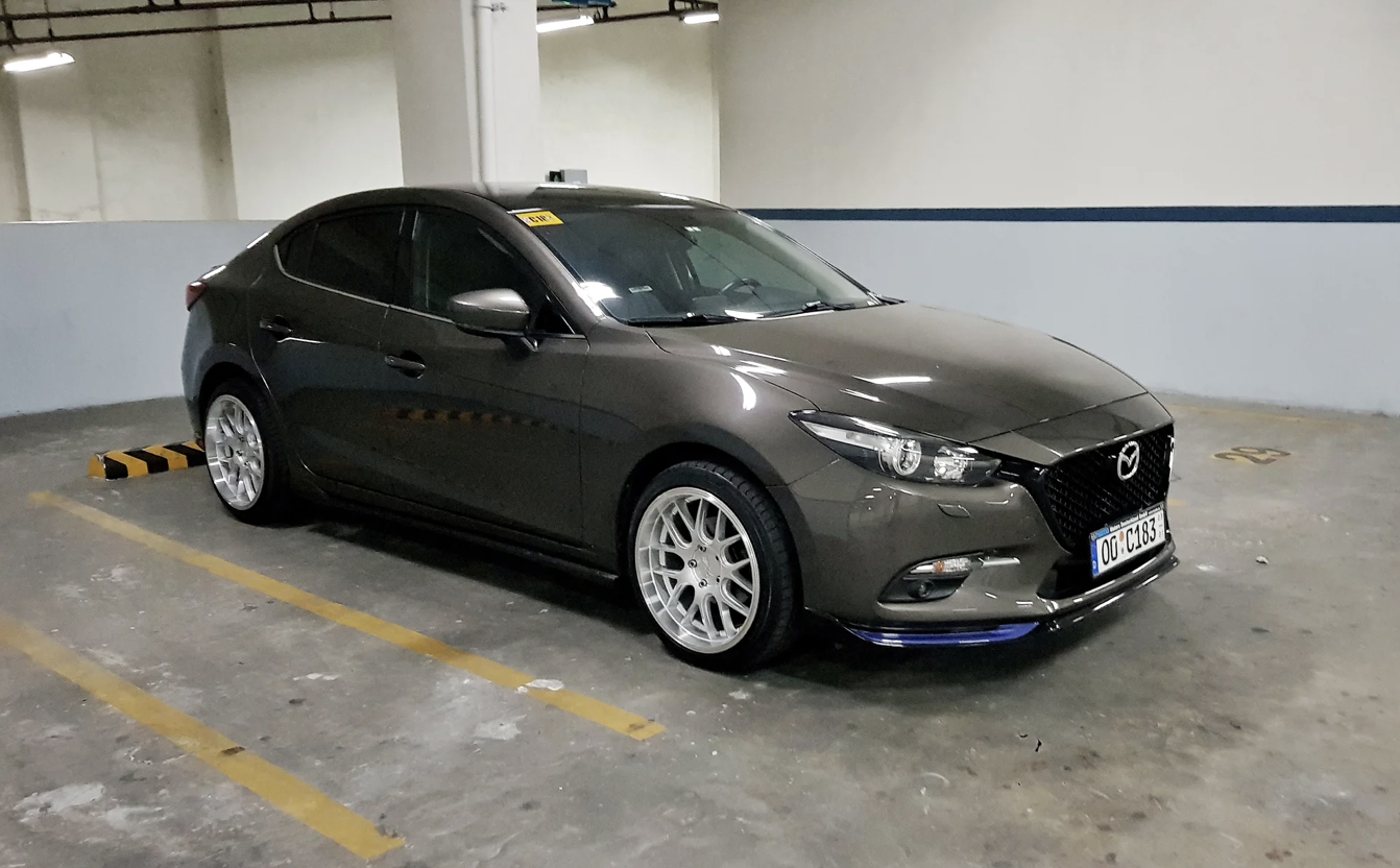 photo 1 Mazda Mazda3 custom wheels   18x9.0, ET +45, tire size 235/40 R18. x ET