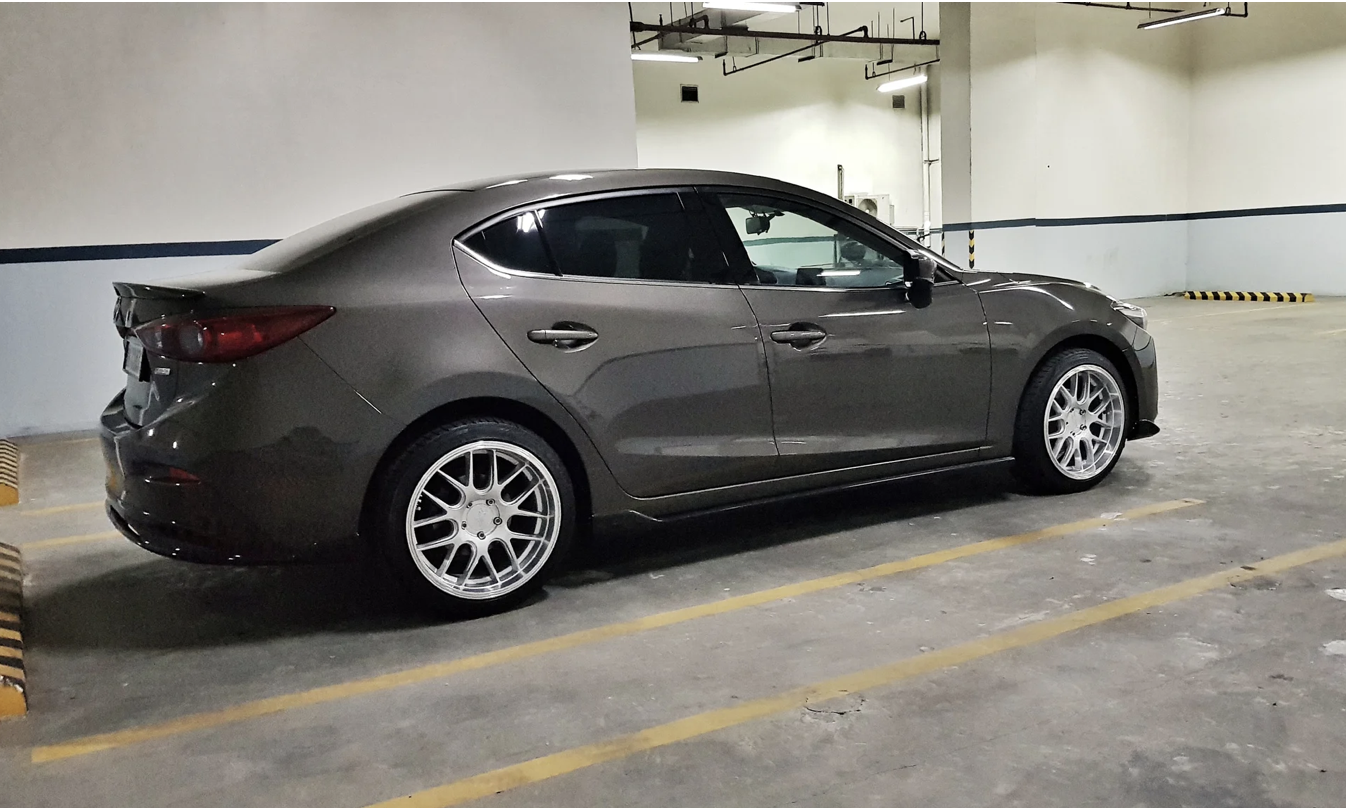 photo 2 Mazda Mazda3 custom wheels   18x9.0, ET +45, tire size 235/40 R18. x ET