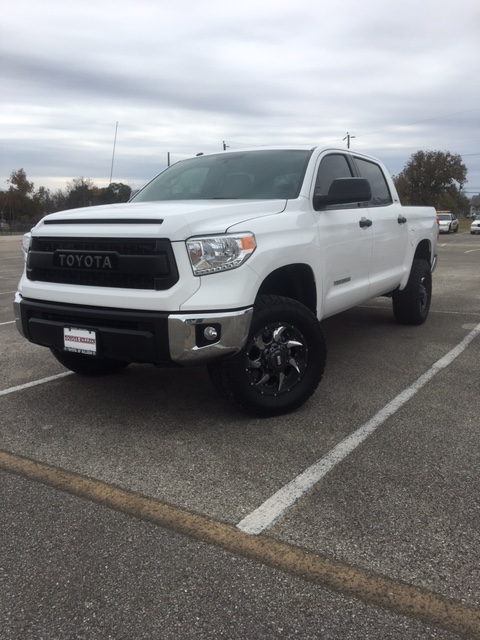 photo 1 Toyota Tundra custom wheels   18x, ET +15, tire size 305/60 R18. x ET 