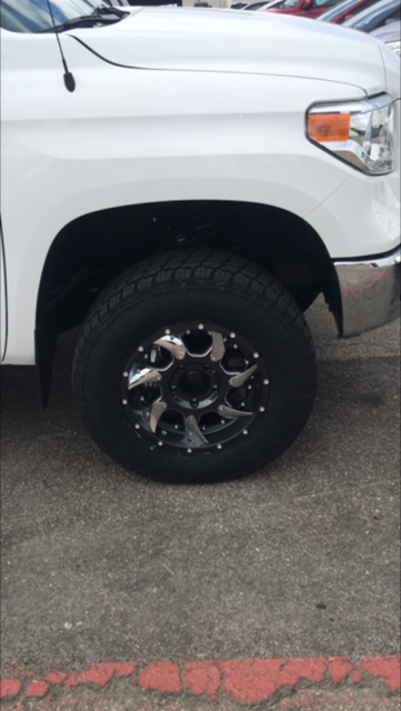 photo 3 Toyota Tundra custom wheels   18x, ET +15, tire size 305/60 R18. x ET 