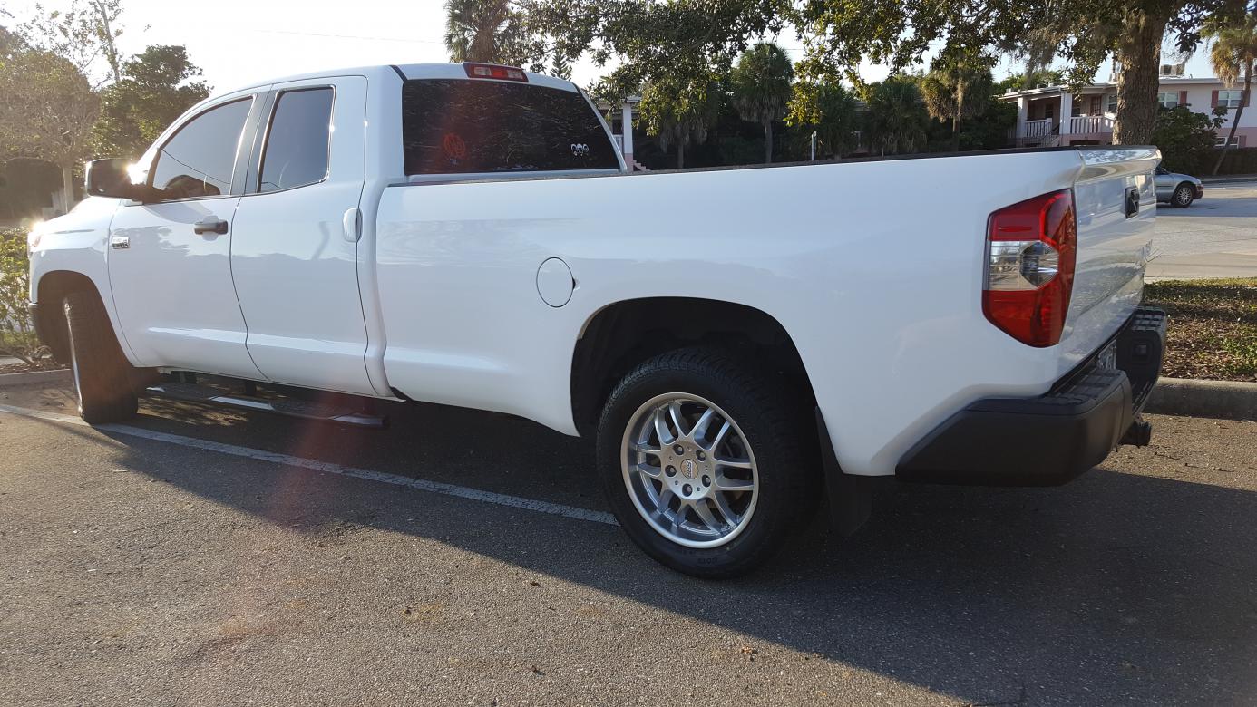 photo 5 Toyota Tundra custom wheels   20x9.0, ET , tire size 275/55 R20. x ET 