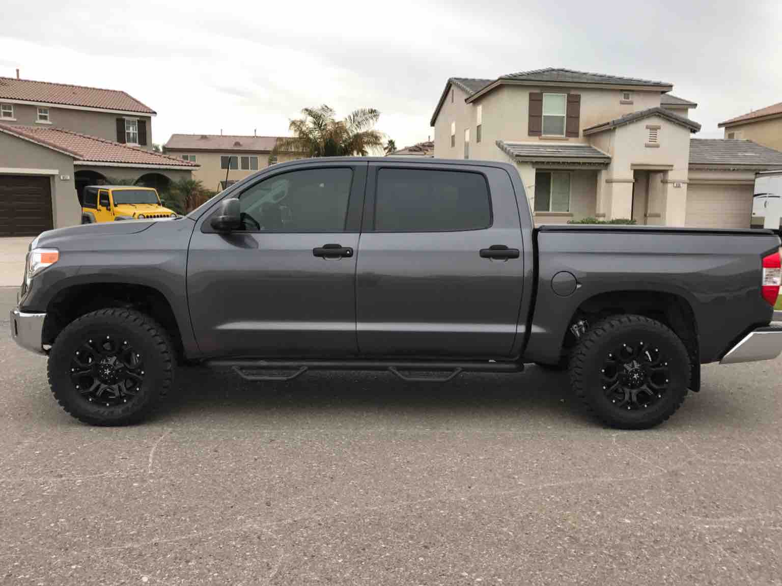 photo 1 Toyota Tundra custom wheels   18x9.0, ET , tire size 325/12.5 R18. x ET 