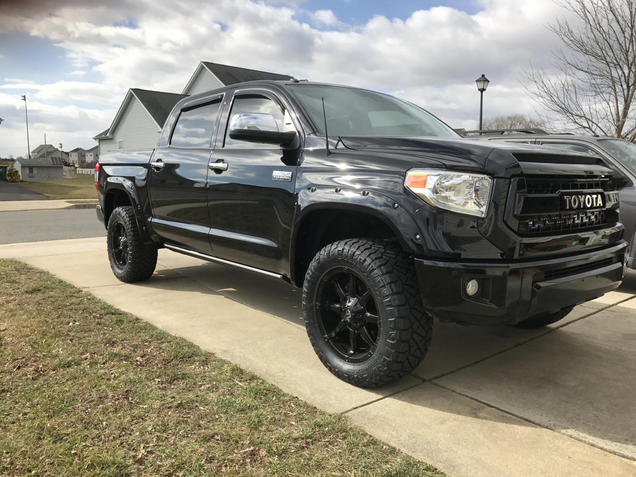 photo 1 Toyota Tundra custom wheels   20x9.0, ET +20, tire size 295/60 R20. x ET