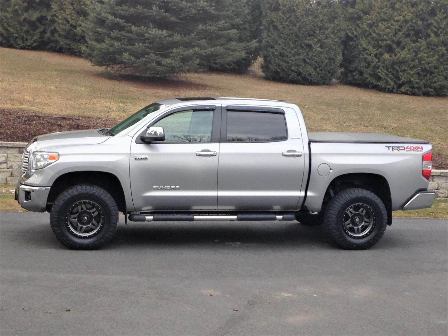 photo 2 Toyota Tundra custom wheels   18x, ET +20, tire size 295/70 R18. x ET