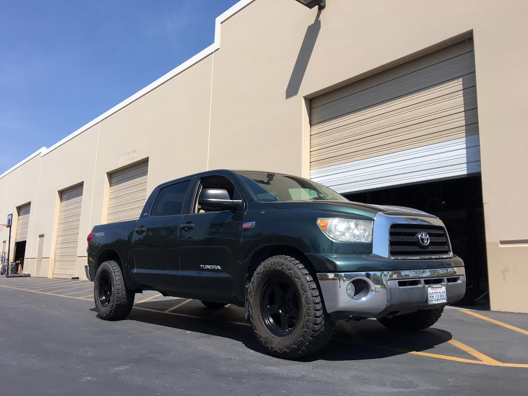 photo 1 Toyota Tundra custom wheels VTX Outlaw 18x9.0, ET +12, tire size 325/65 R18. x ET