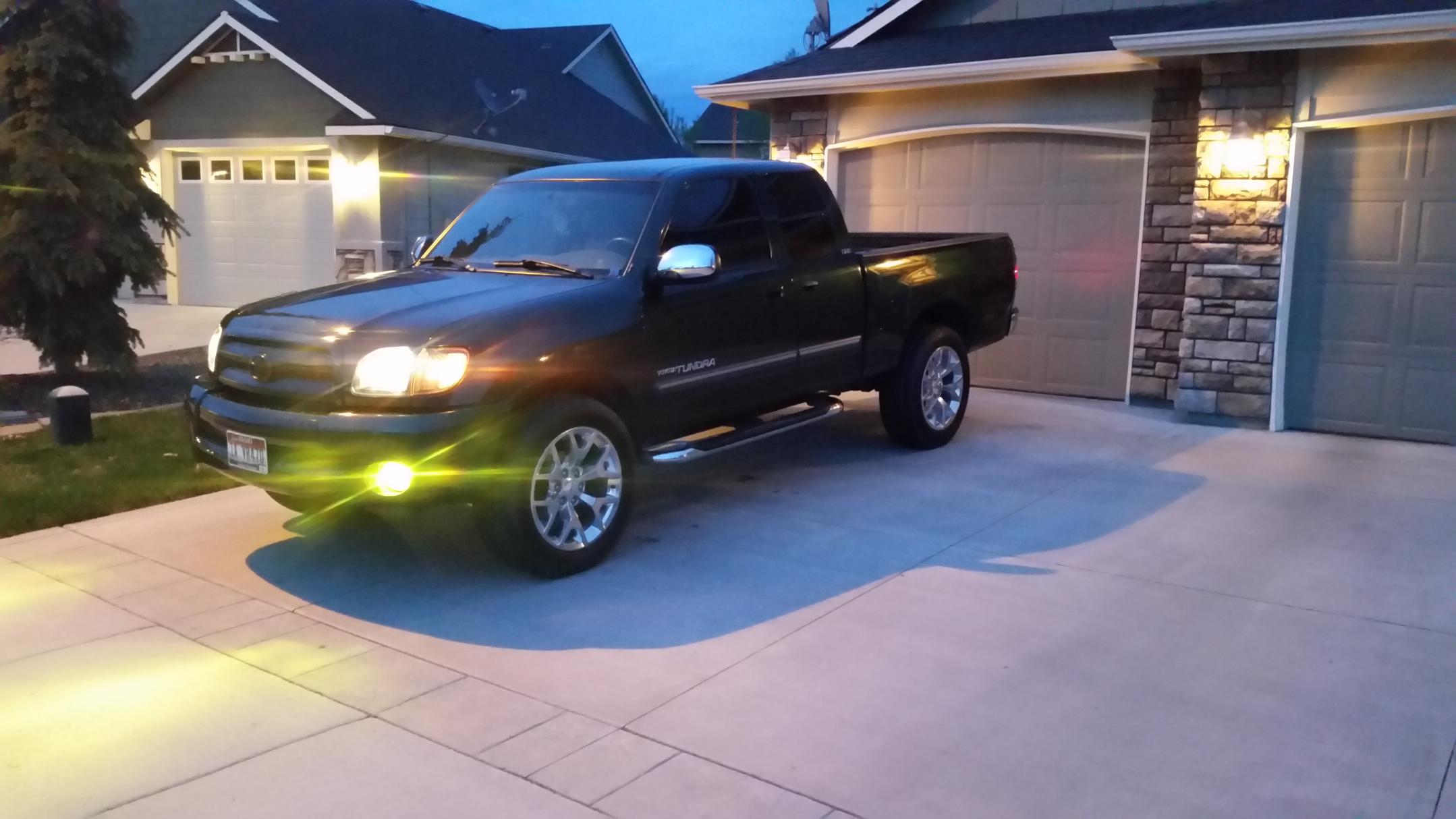 photo 1 Toyota Tundra custom wheels GMC Sierra OEM  20x9.0, ET , tire size 275/55 R20. x ET