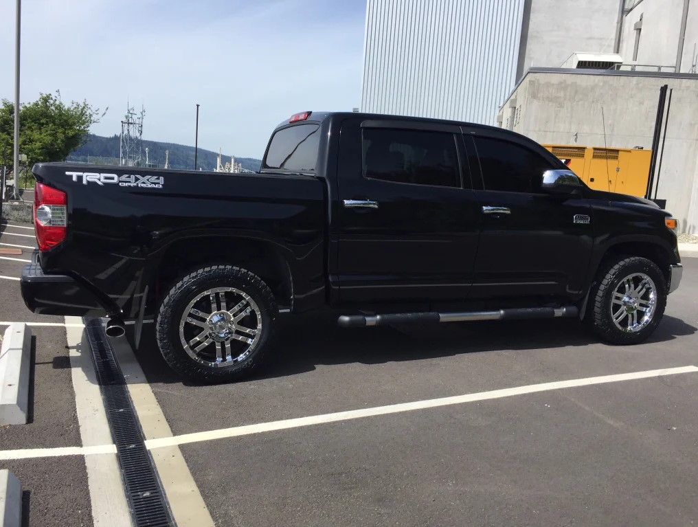photo 3 Toyota Tundra custom wheels   20x, ET +18, tire size X R20. x ET