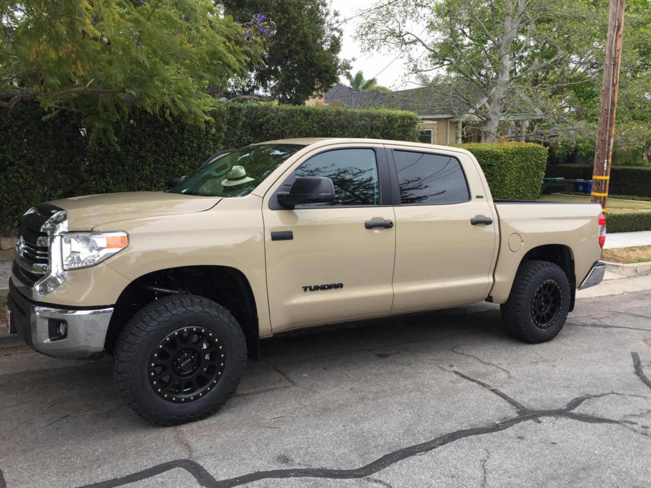photo 4 Toyota Tundra custom wheels  Black Method 18x9.0, ET , tire size 275/70 R18. x ET 
