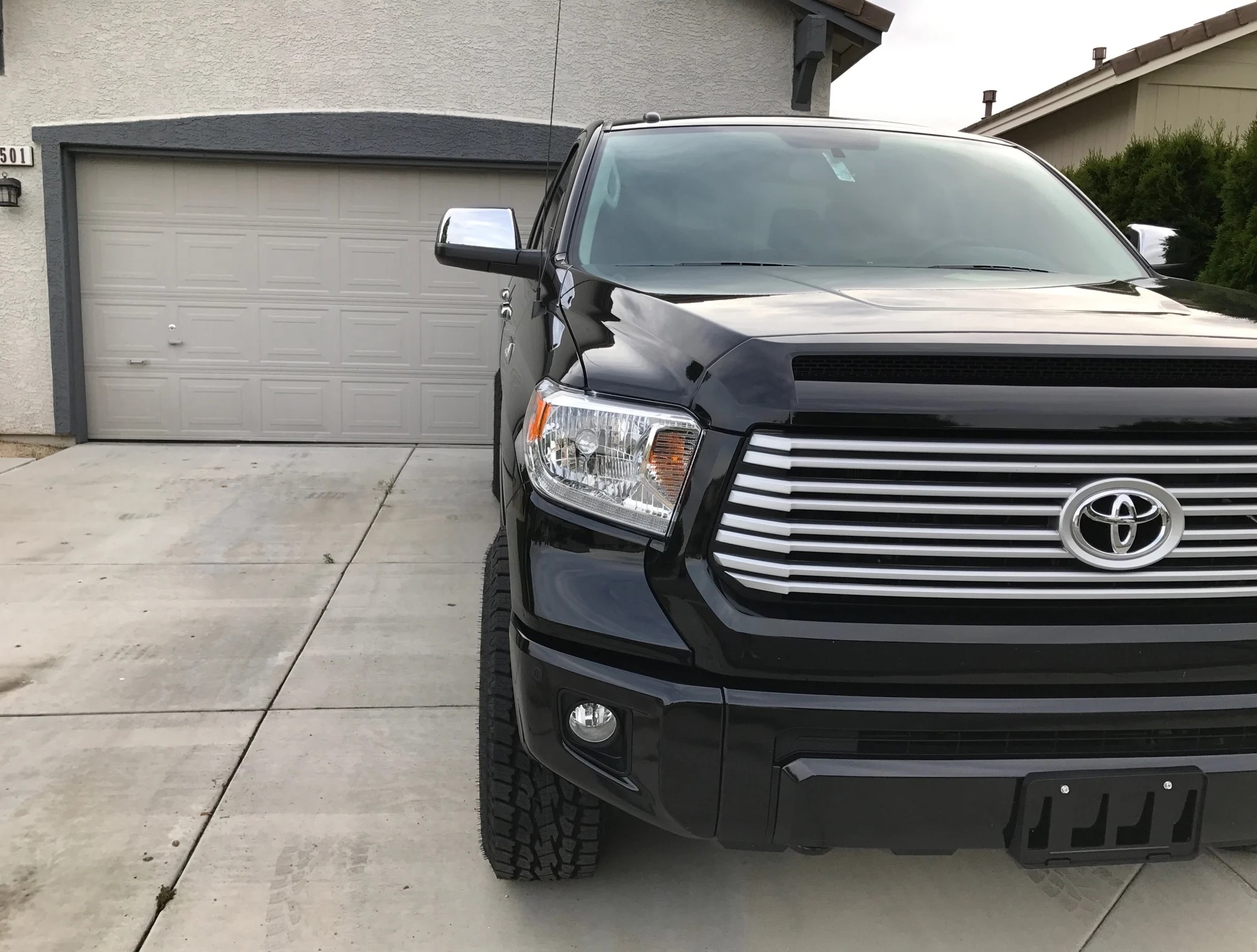 photo 2 Toyota Tundra custom wheels   18x, ET , tire size 275/70 R18. x ET