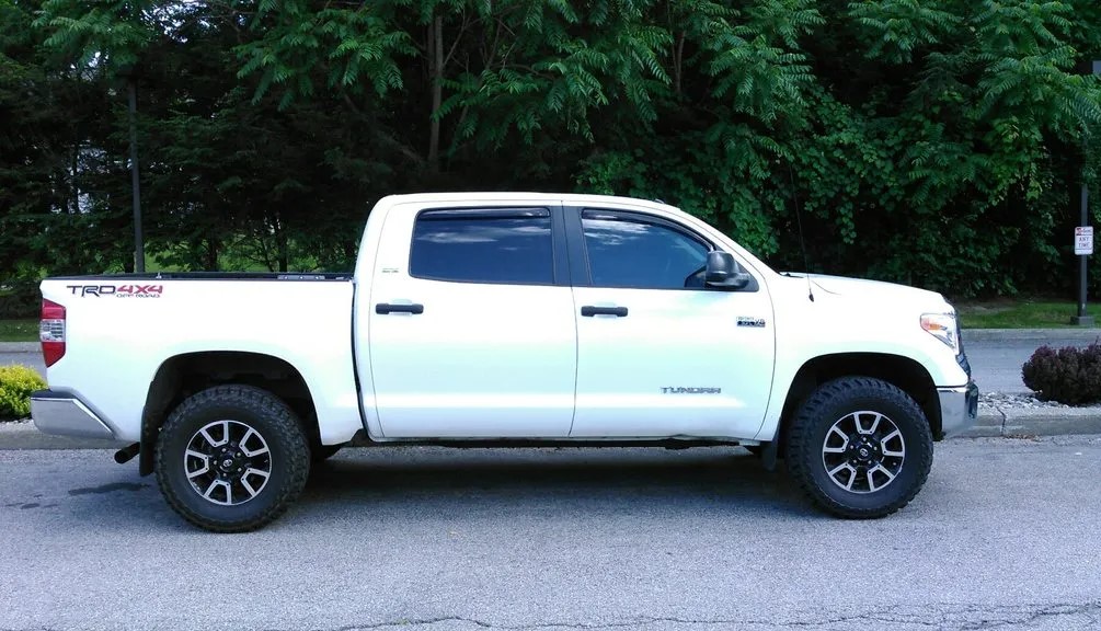 photo 1 Toyota Tundra custom wheels   18x, ET , tire size 295/70 R18. x ET