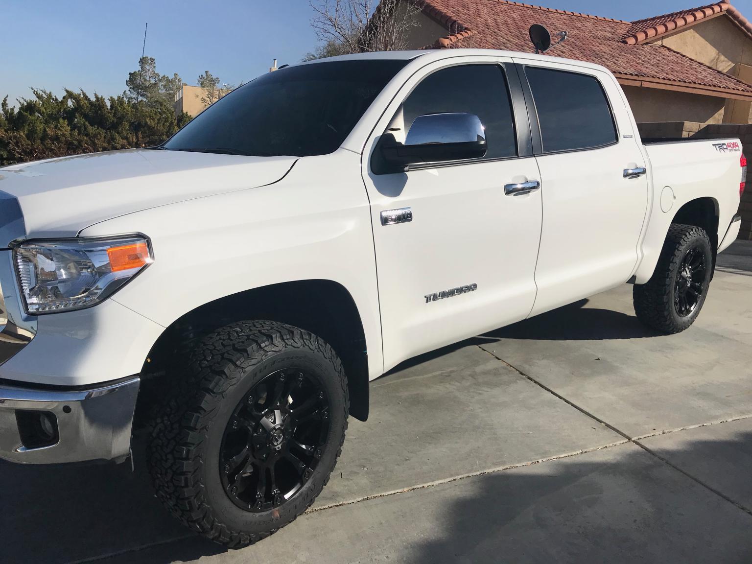 photo 1 Toyota Tundra custom wheels   20x, ET +35, tire size 275/60 R20. x ET 